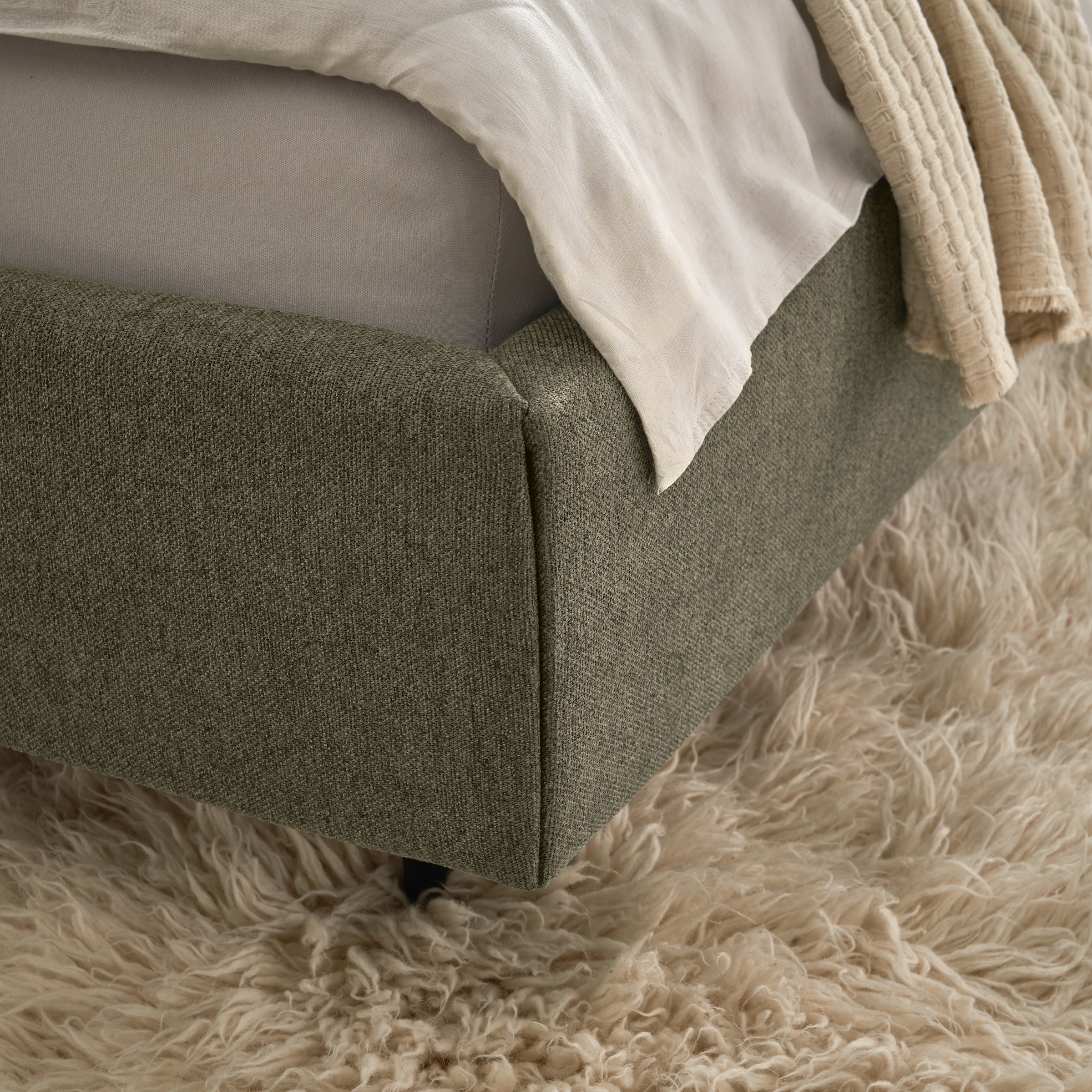 Home affaire Polsterbett »Lumira, rahmenhohes Design & wahweise Überlänge« inkl. 7-fache Einlegetiefenverstellung & saugroboterfreundliche Höhe