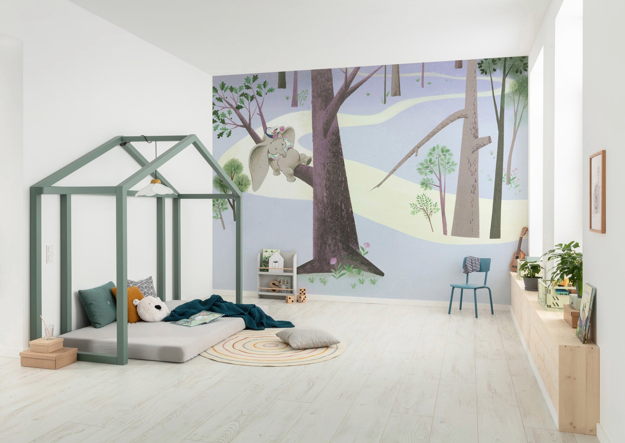 Komar Vliestapete »Digitaldruck Vlies - Dumbo Sleep on Tree - Größe 400 x 280 cm«, bedruckt, Kinderzimmer