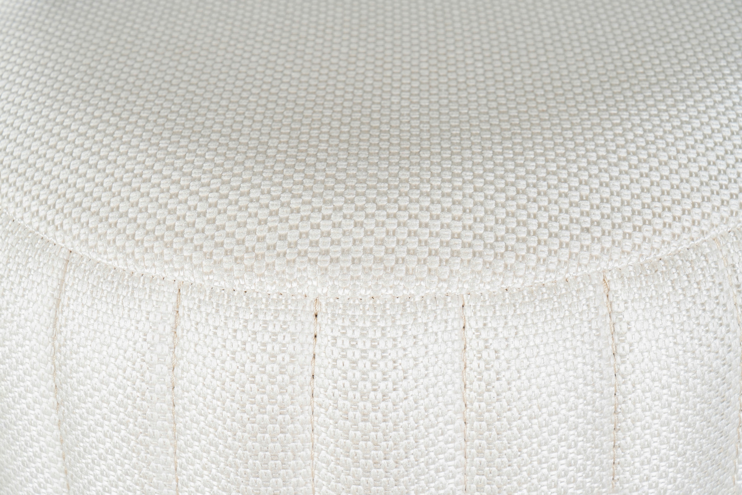 Kayoom Sitzhocker »Hocker Doric, trendiger Look, ästhetische Farbgebung, schöne Steppung«, (1 St.), komfortabel, hochqualitativ, pflegeleicht, liebevolle Verarbeitung
