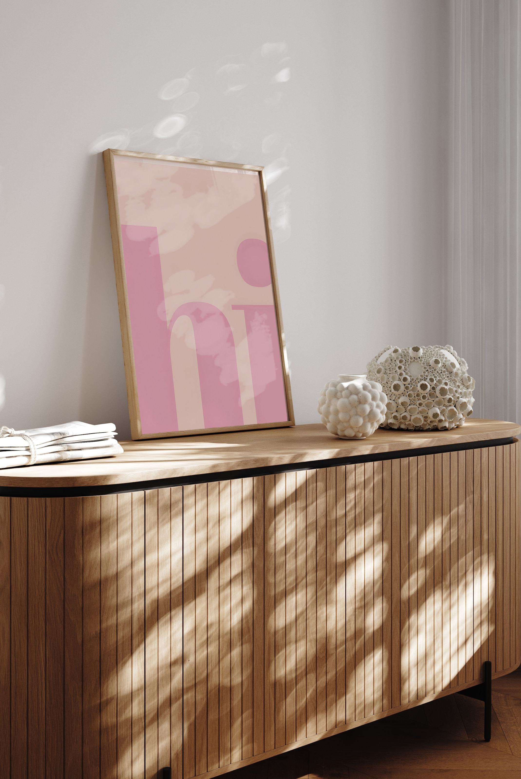 queence Bild mit Rahmen »Wanddeko "Hi" Schriftzug« Kunst | Schriftzug 1 Stk. tlg. Kunstdruck in Pastell mit einem Echtholzrahmen