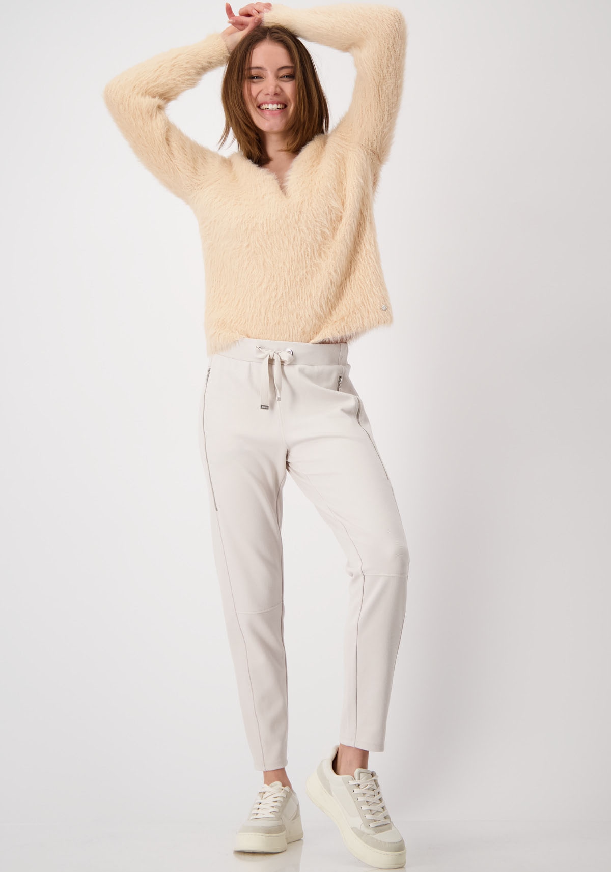 Monari Jogger Pants, mit Glitzersteinchen an der Seite