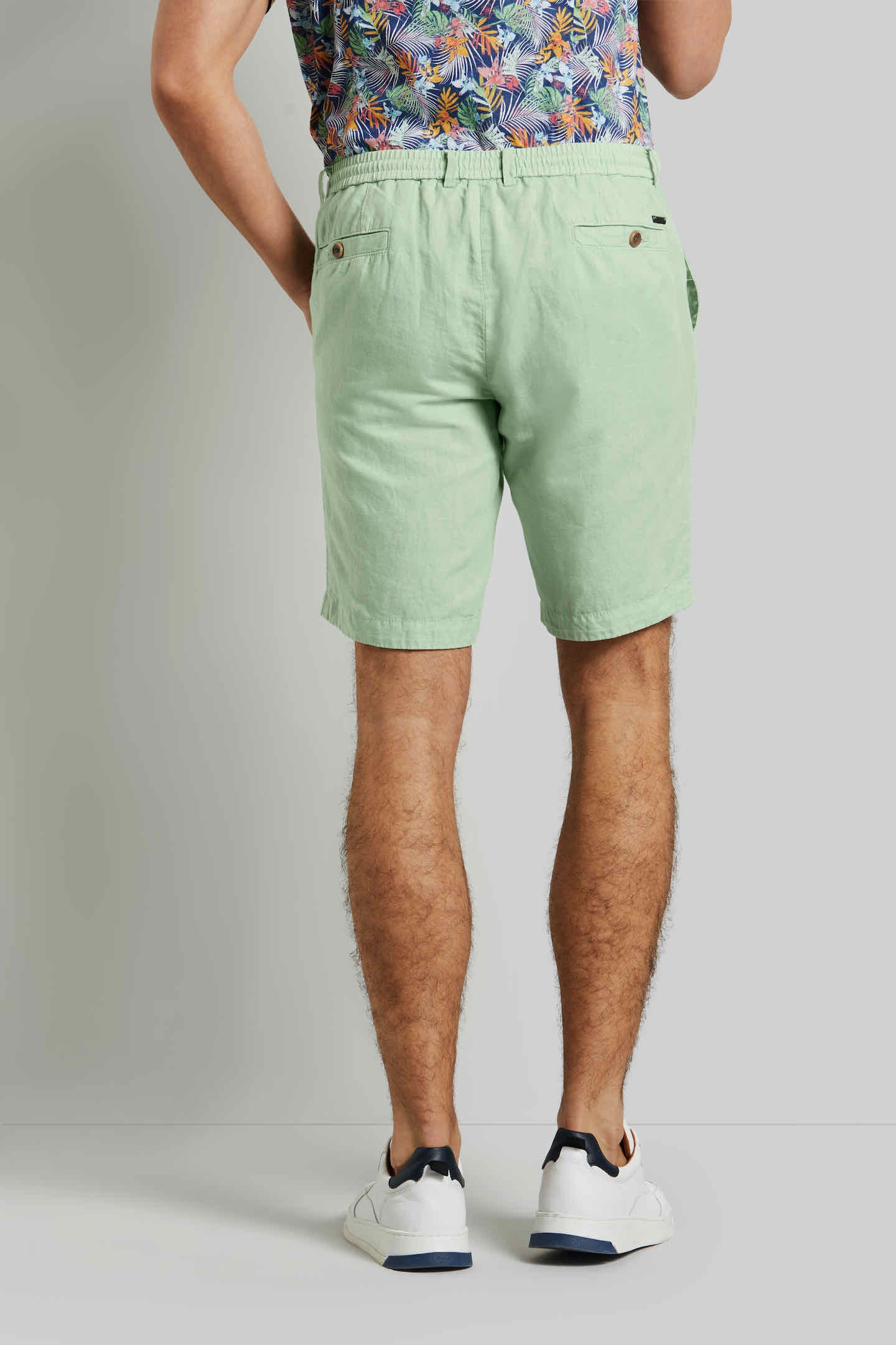 2. Bild von bugatti Bermudas, in sportlicher Optik