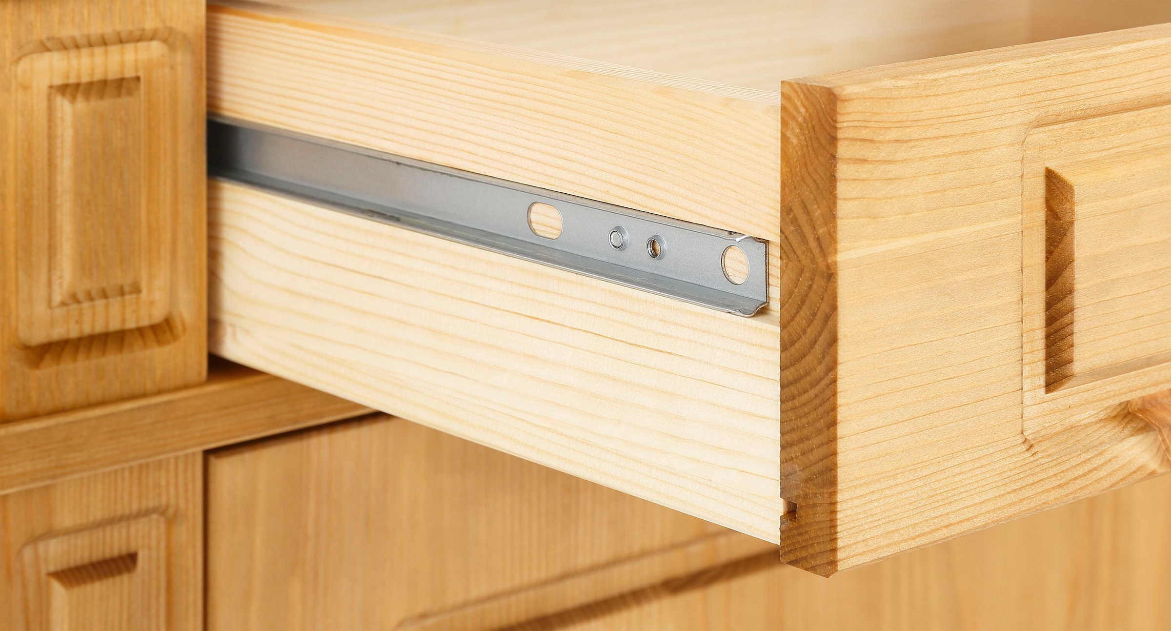 Home affaire Sideboard »Vinales«, Kommode im klassischen Landhausstil, Breite 202 cm