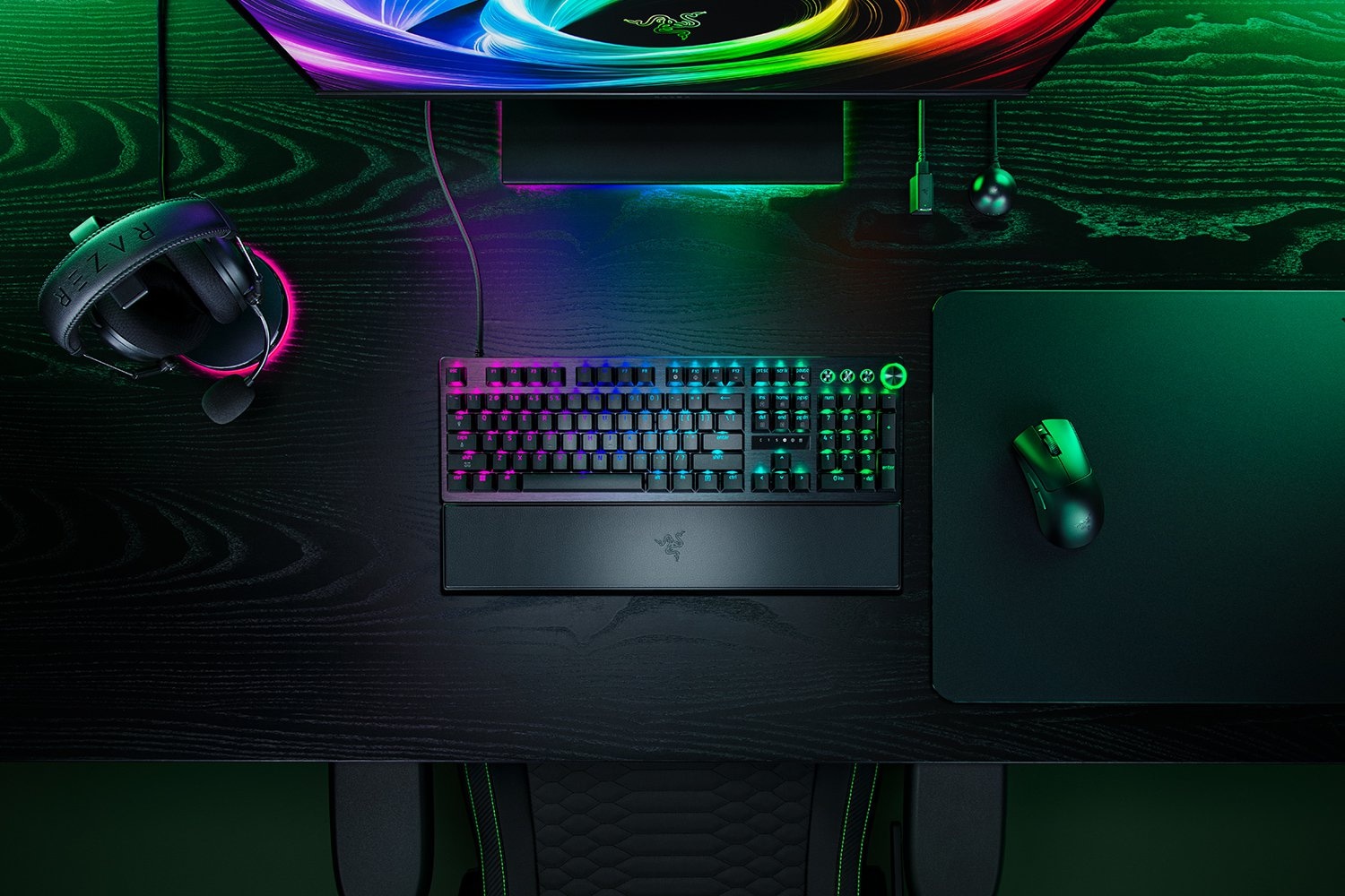 RAZER Gaming-Tastatur »Huntsman V3 Pro 8KHz (Volle Größe)« (Fn-Tasten | Gaming-Modus | Handgelenkauflage | Profil-Speicher | USB-Anschluss | Ziffernblock)