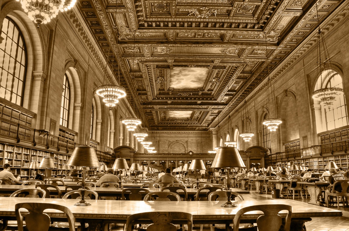 Papermoon Fototapete »Alte Bücherrei«