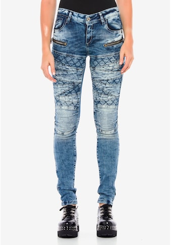 Cipo & Baxx Straight-Jeans, mit coolen Stickelementen kaufen