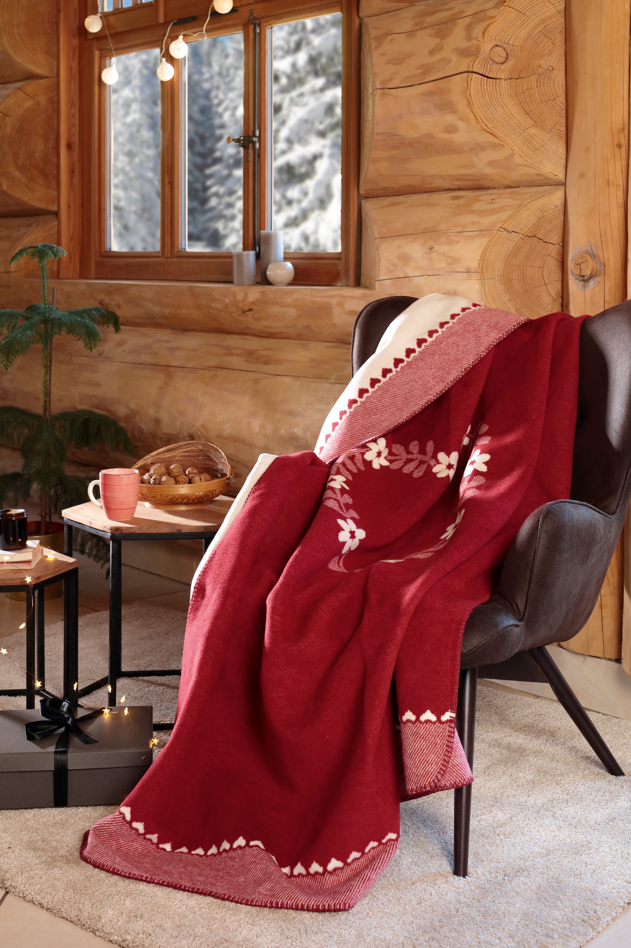 Biederlack Wohndecke »Wohndecke Heartwarming«, im romantischen Design günstig online kaufen