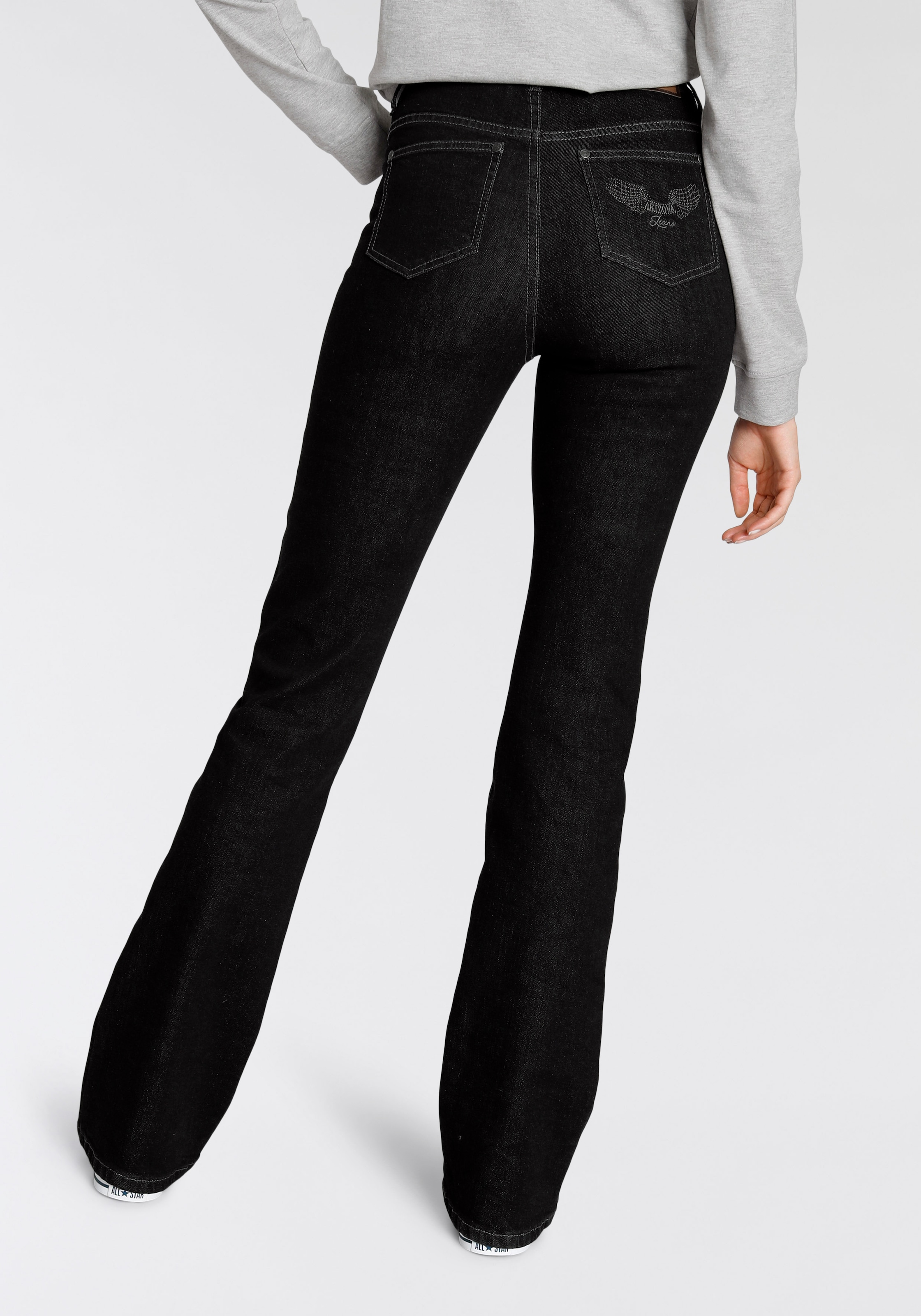 Arizona Bootcut-Jeans »Comfort-Fit«, ausgestellte Beinform, mit Eingrifftaschen, High-Waist