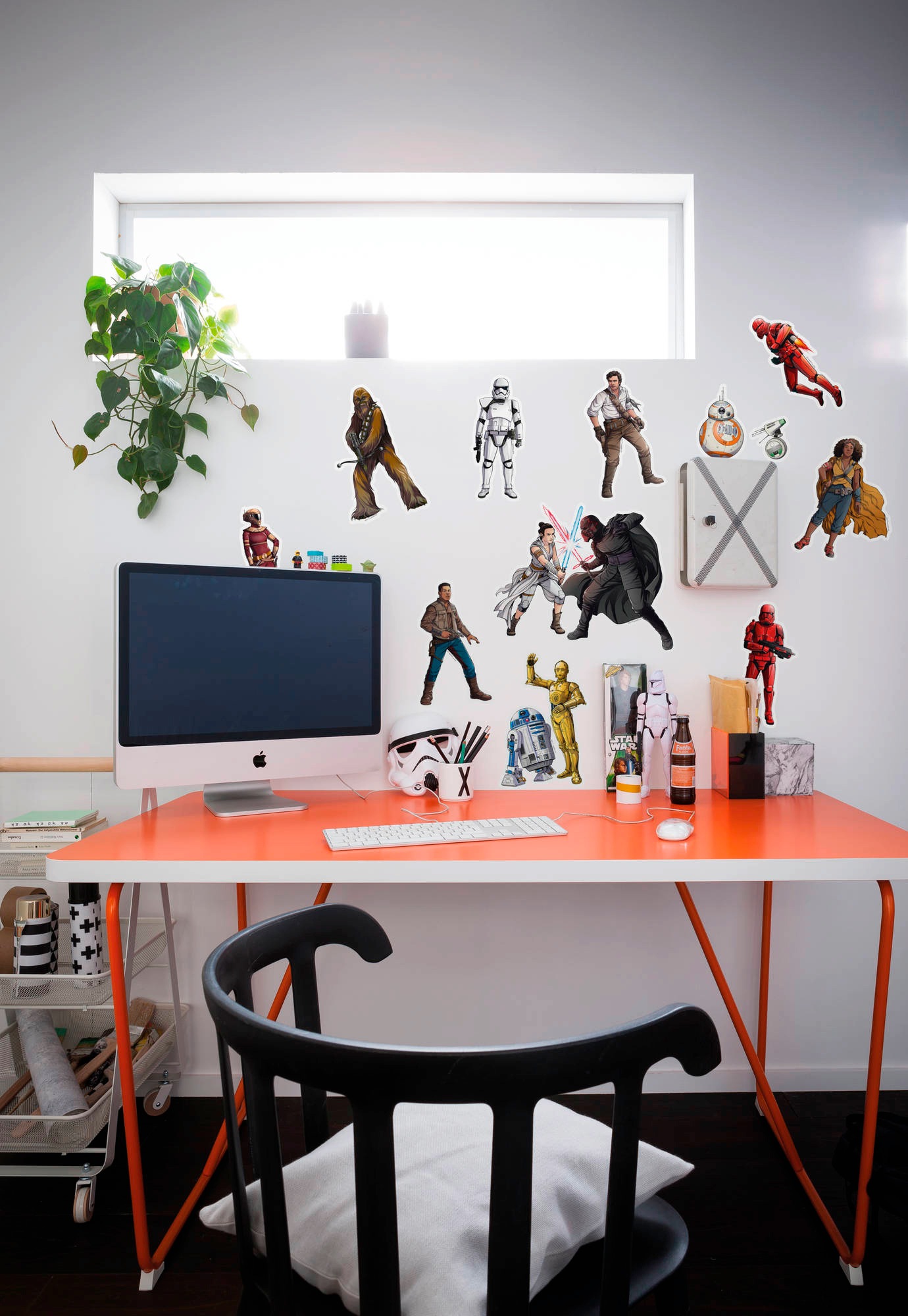 Komar Wandtattoo »Star Wars Heroes Villains - Größe 50 x 70 cm«, (12 St.), selbstklebend, Wandsticker, Kinderzimmer