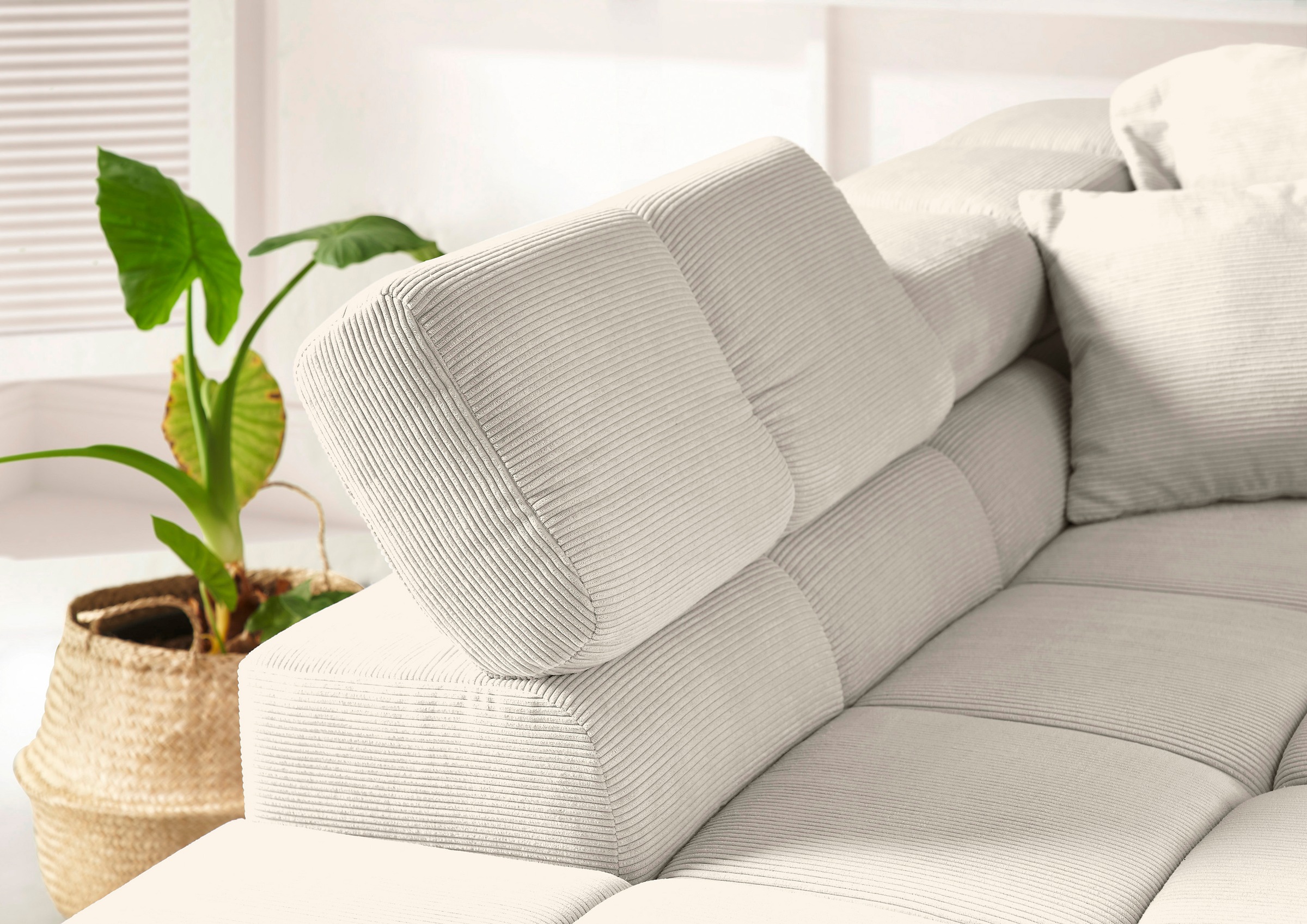 INOSIGN Ecksofa »Ancona incl. Kopfteilverstellung, OTTOs Choice, Breite 319cm, L-Form«, wahlweise motorische Sitztiefenverstellung, auch in Cord + Easy Care