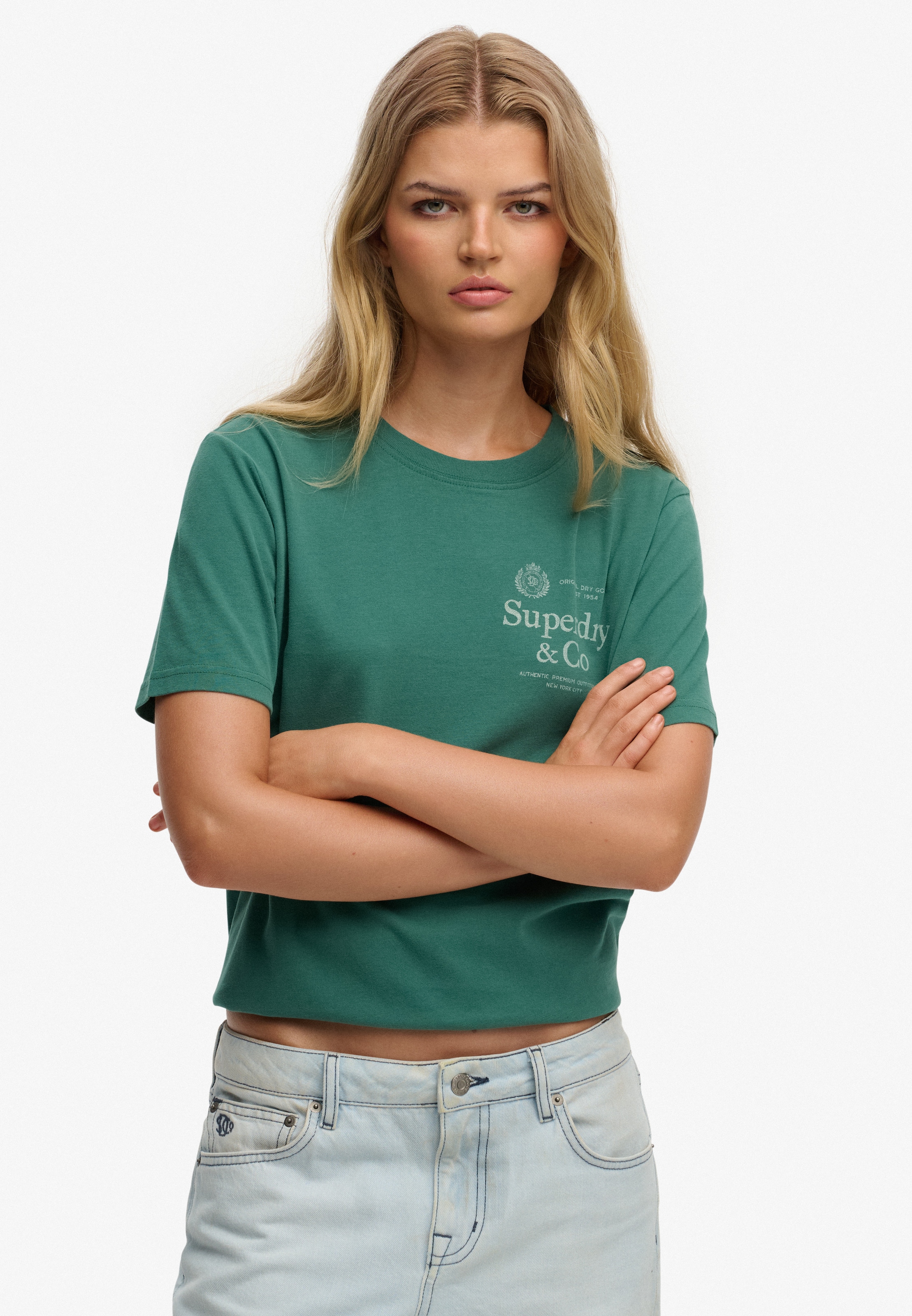 Superdry Print-Shirt »LUXE CASUAL RLXD TEE« aus Baumwolle und Single Jersey, Relaxed Fit, mit Rundhalsausschnitt