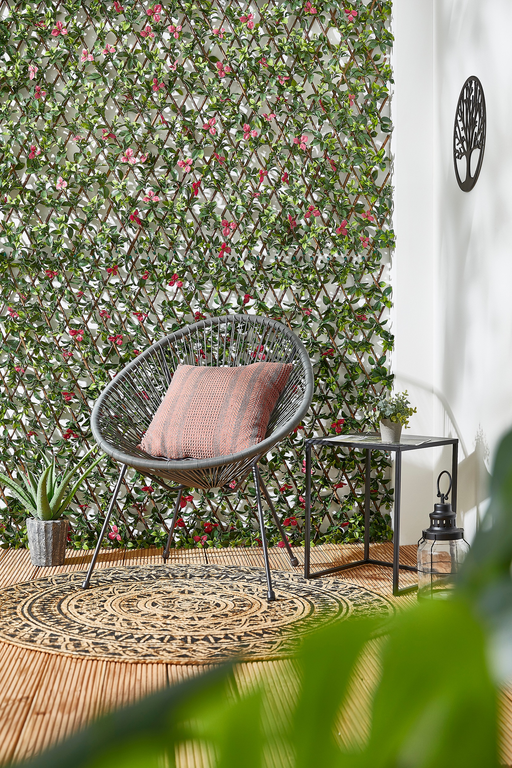 ANDIAMO Kunsthecken-Sichtschutz »ausziehbarer Zaun mit künstlichen Blättern« Spalier mit Kunstranke, natürliche Optik, Sichtschutz für Balkon plumeria