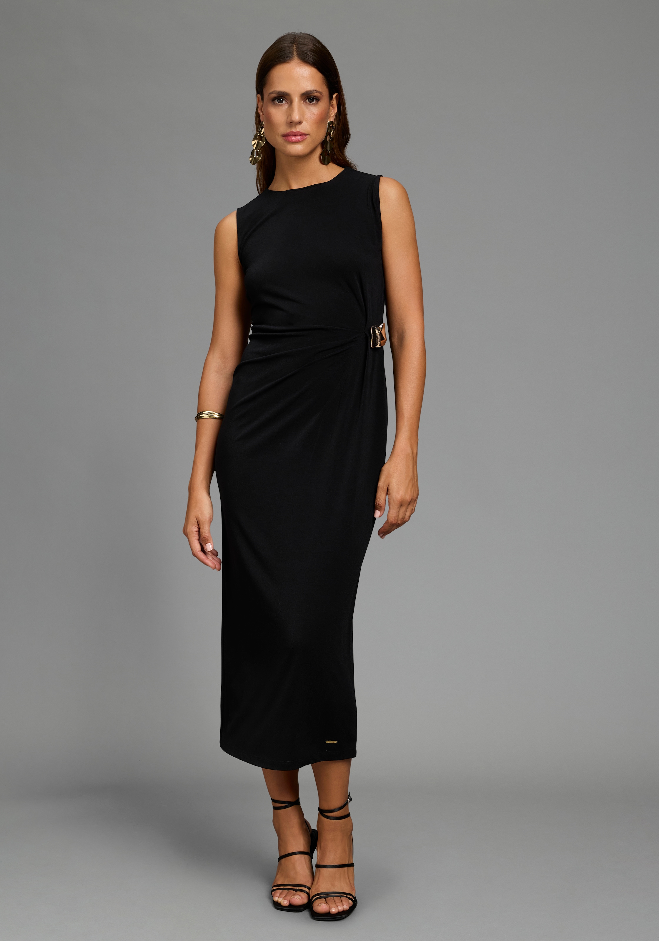 Laura Scott Abendkleid »mit Schmuck-Element« aus weicher Stretchware, figurbetonte Passform, knöchelfrei