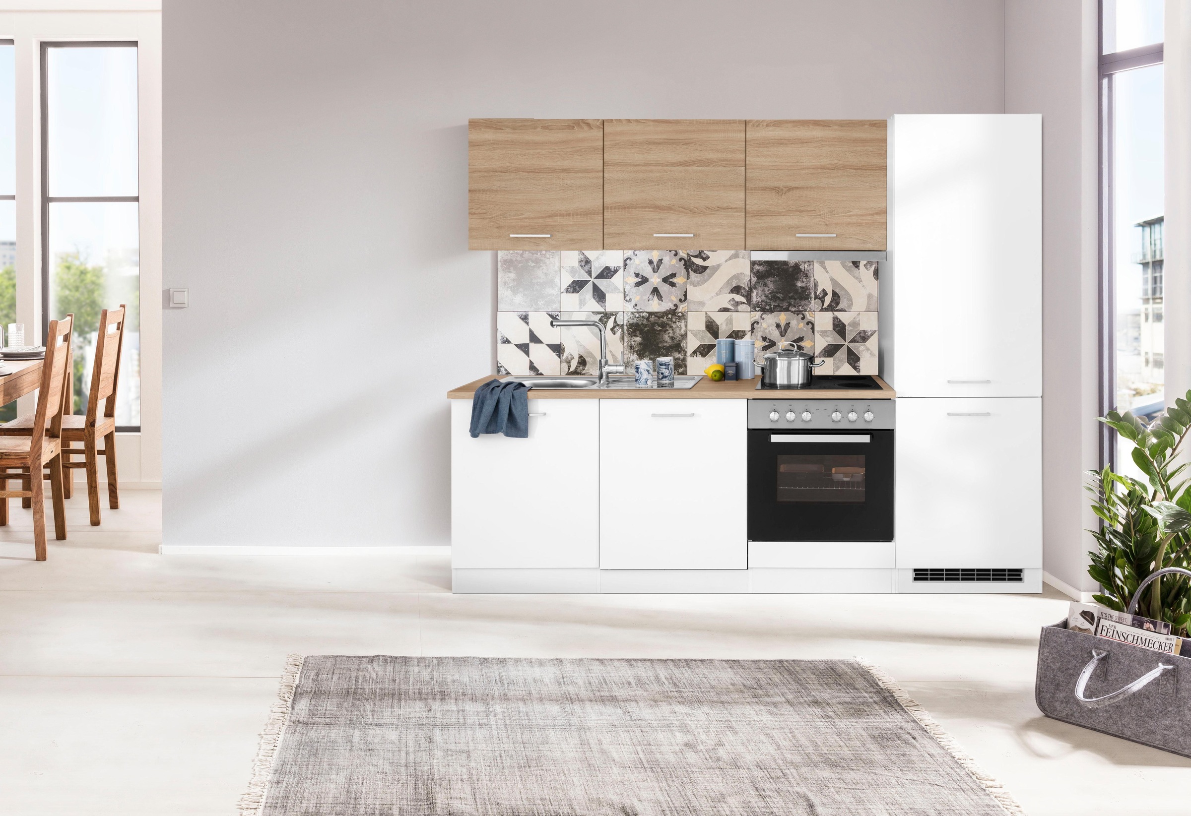 HELD MÖBEL Küchenzeile »Visby«, mit E-Geräte, 240 cm, inkl. Kühl/Gefrierkombination und Geschirrspüler