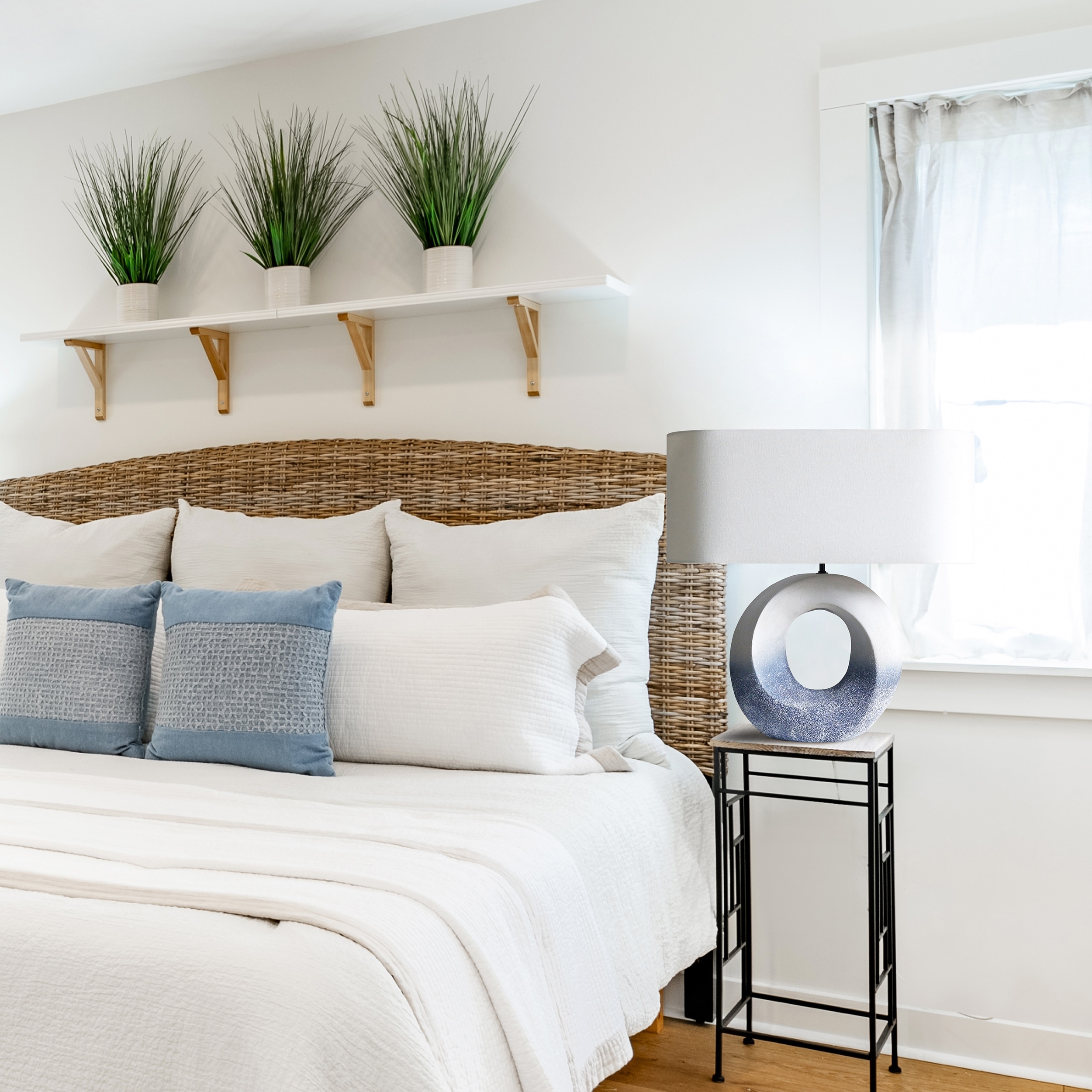 SalesFever Tischleuchte »Keramik« E27 1 Stk. mit handbemalter Keramik-Basis günstig online kaufen