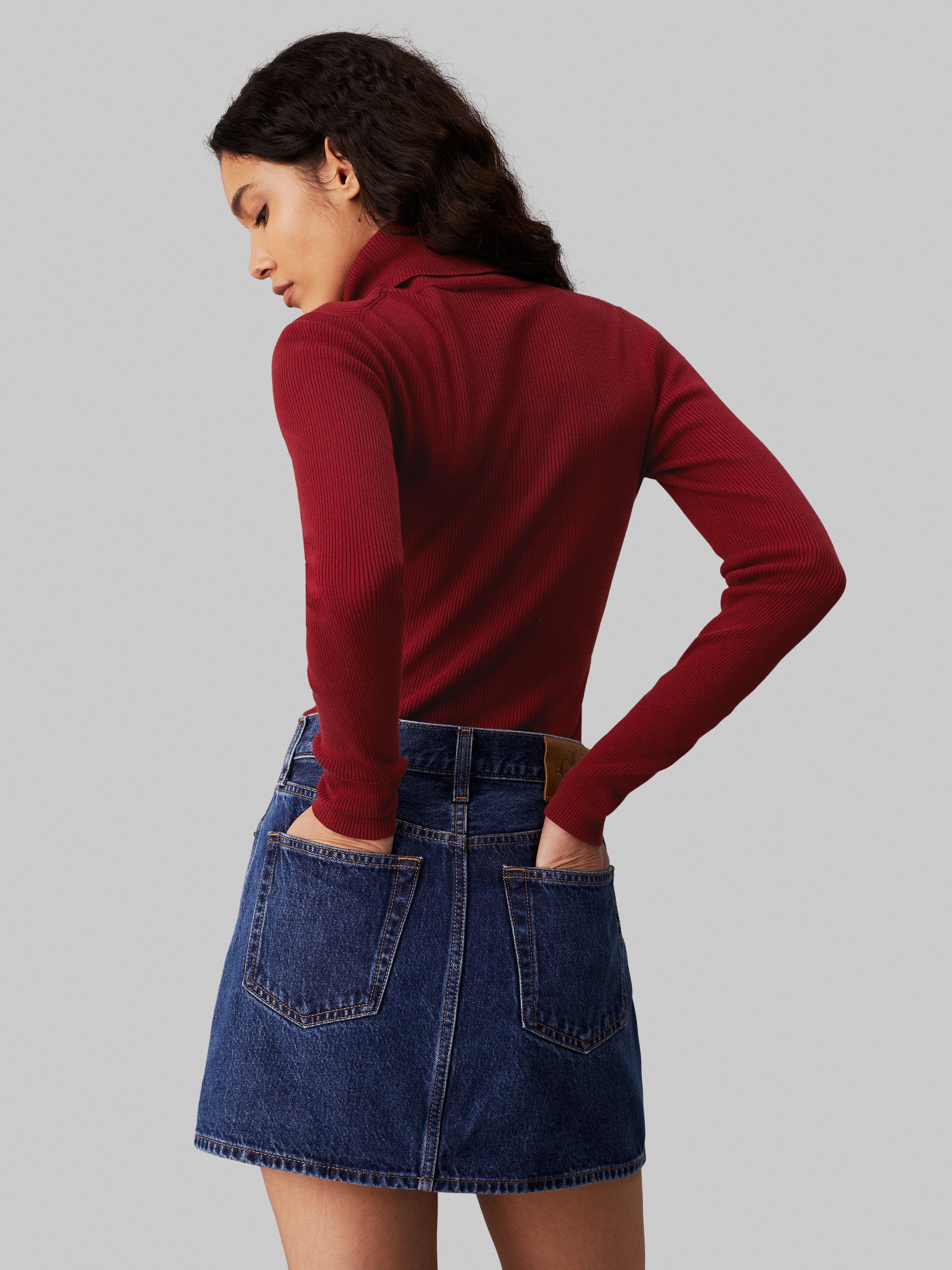 Calvin Klein Jeans Rollkragenpullover »WOVEN LABEL ROLL NECK SWEATER«, mit Logopatch