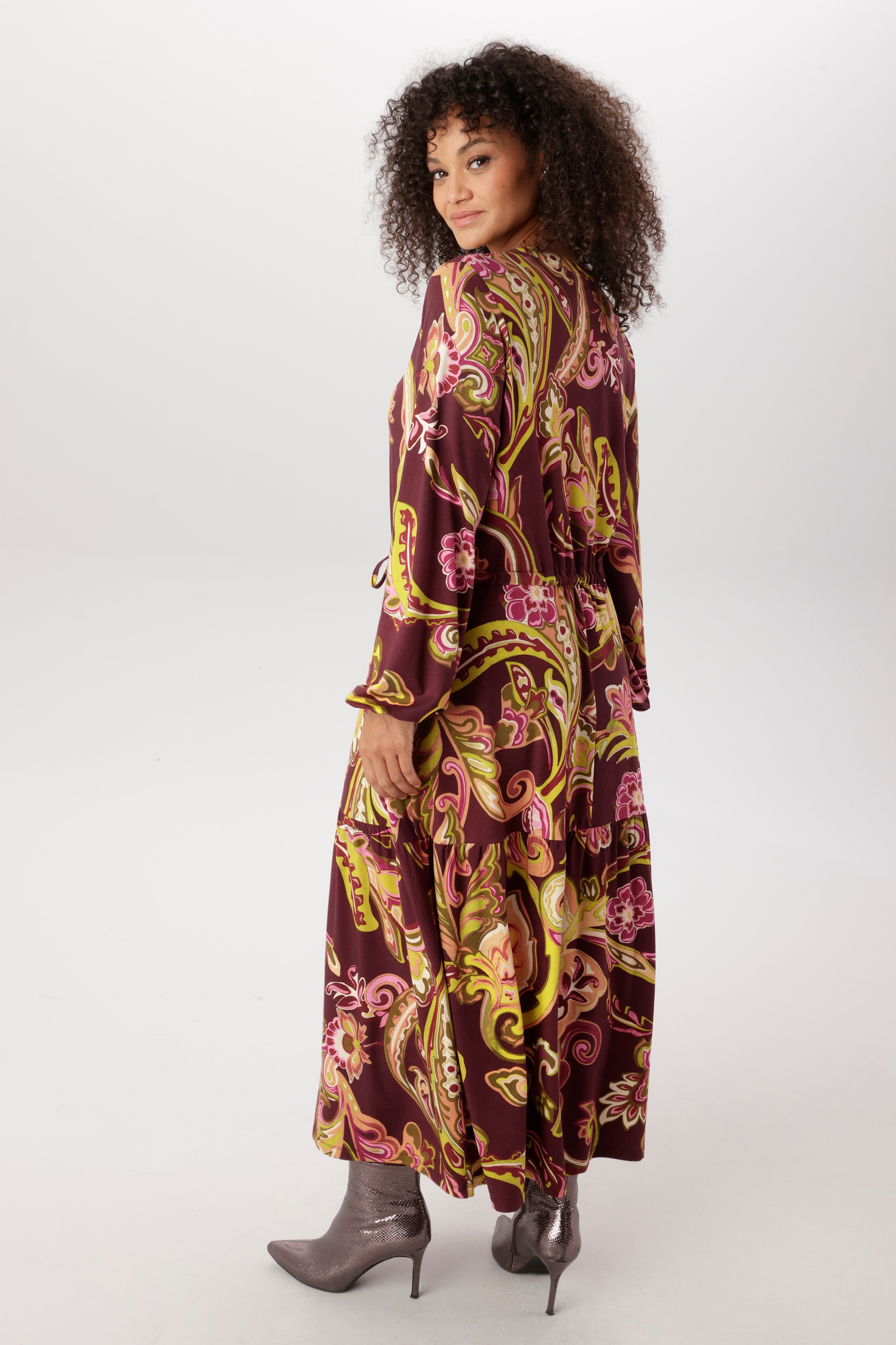 Aniston PLUS Jerseykleid mit Paisley-Druck in satten Farben - NEUE KOLLEKTION