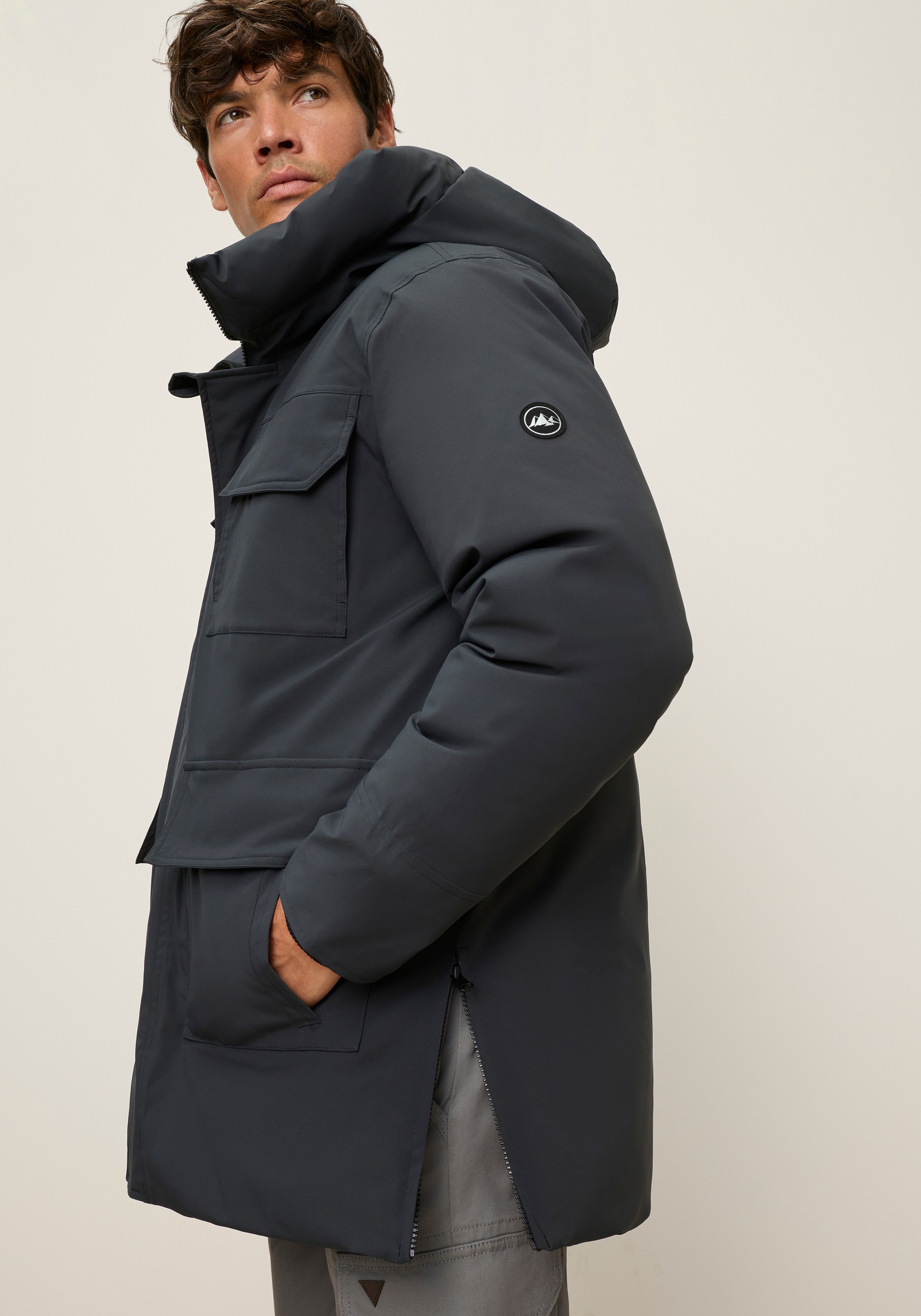 Polarino Funktionsparka mit Kapuze Ideal für den Winter mit großen Taschen und Kapuze