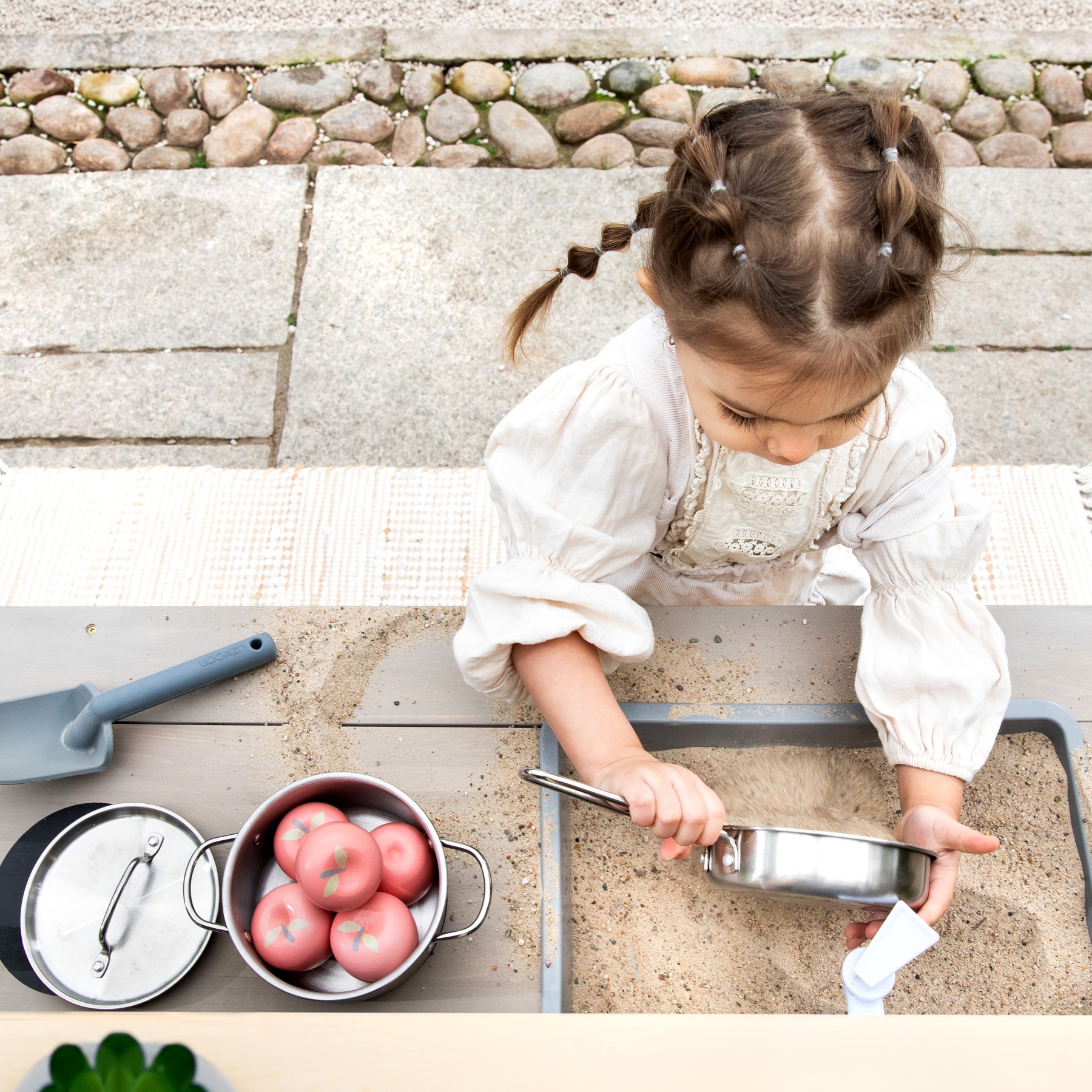 MUDDY BUDDY® Outdoor-Spielküche »Big Leo«, natur - puderrosa; FSC® - schützt Wald - weltweit