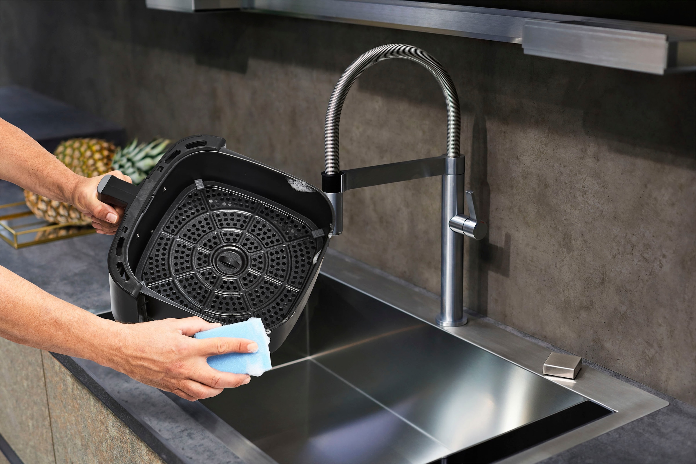 Medion® Heißluftfritteuse »mit 2 Heizelementen MD11750 P10 XL Duo, großer«, 2000 W, Fassungsvermögen 6,8 l, Frittierkorb; Nutzinhalt 6,3 L; Schüttelalarm, 9 Automatikprogramme