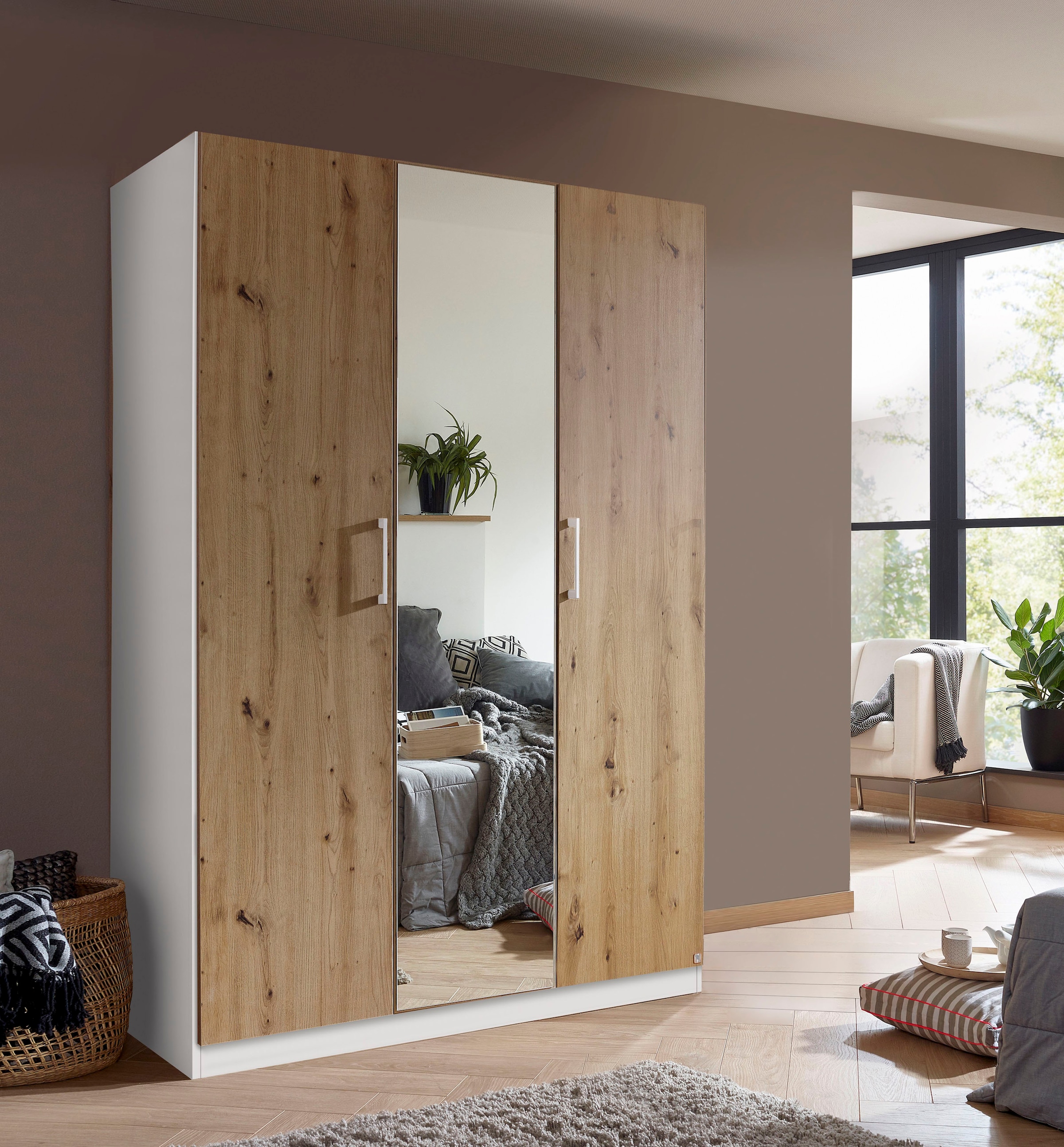 rauch Drehtürenschrank »Kleiderschrank Schrank Garderobe Wäscheschrank COSMO«, mit zusätzlichen Einlegeböden, Metallgriffe in Weiß MADE IN GERMANY