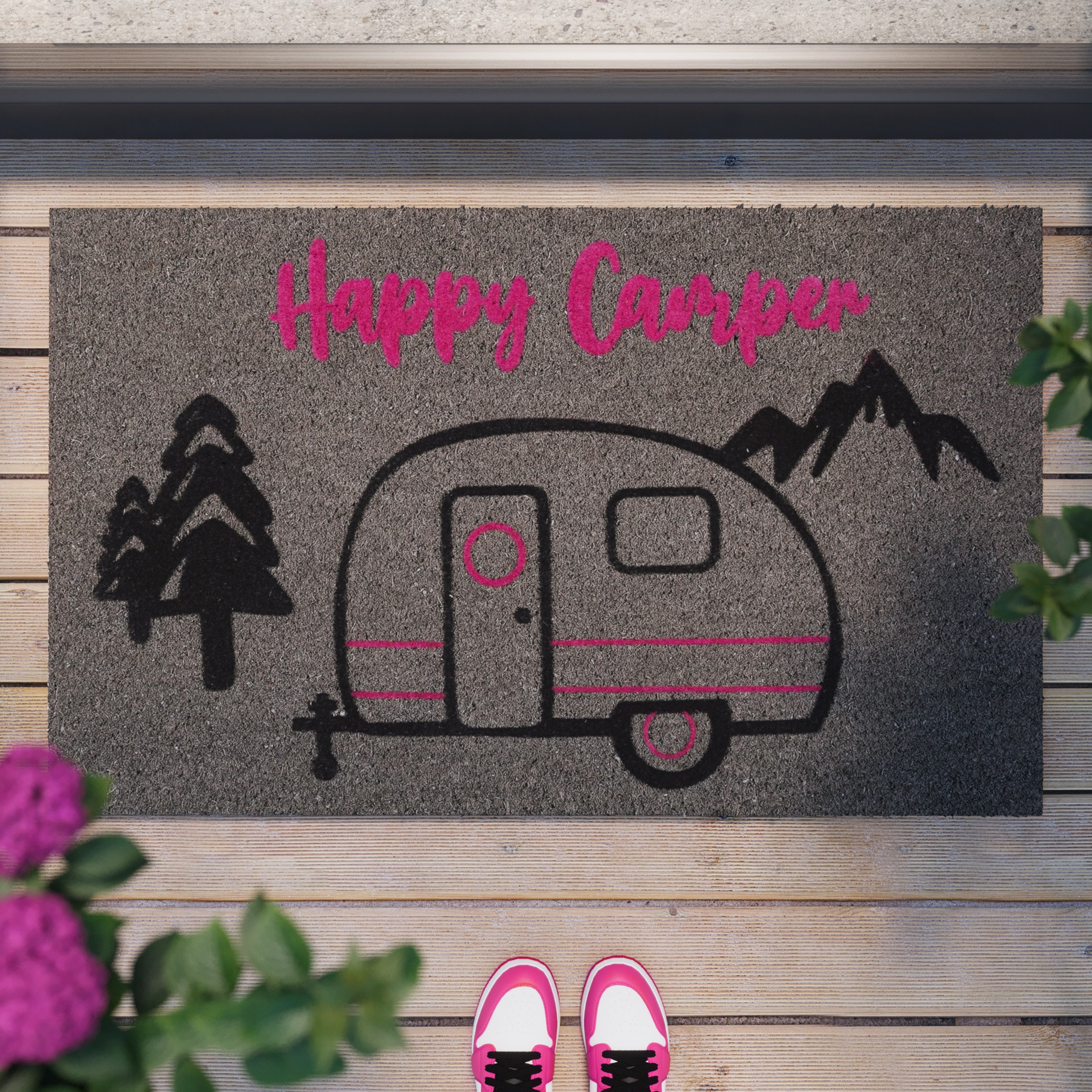 Wecon home Fußmatte »Happy Camper«, rechteckig, 18 mm Höhe, nachhaltig, rutschfest, robust, innen, Außenbereiche überdacht, schwer