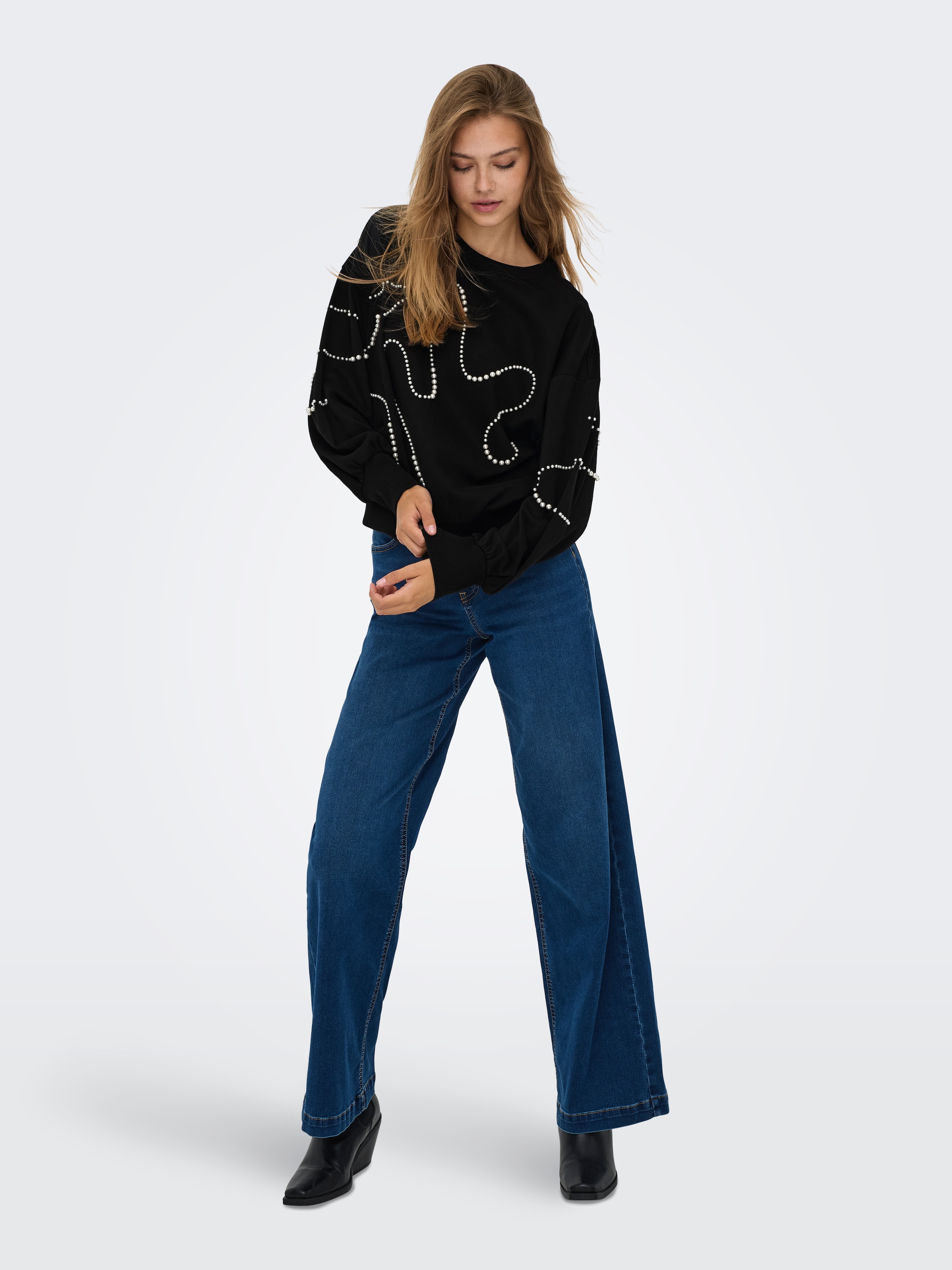 ONLY Sweatshirt »ONLBROOK L/S PEARL DETAIL CS SWT«
