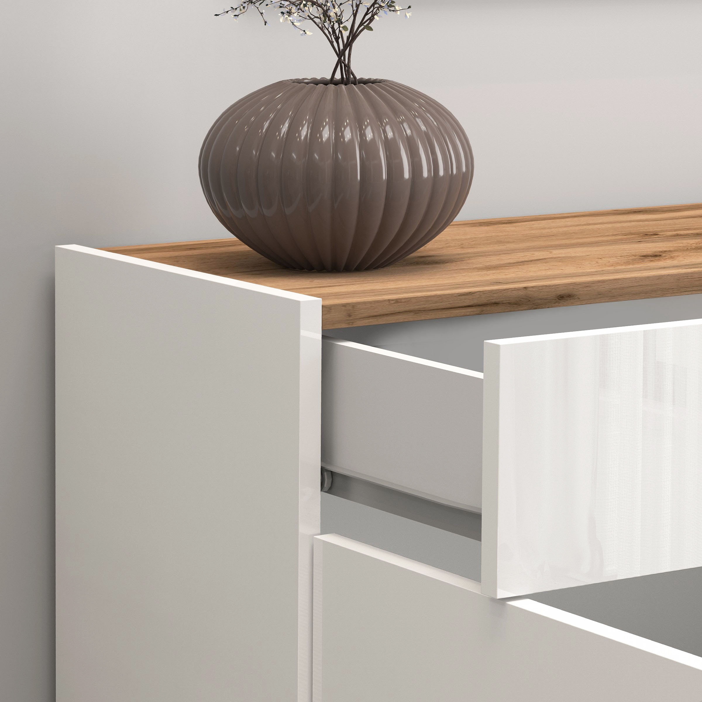 INOSIGN Sideboard »Garda, Kommode, Schrank, 2 Türen, 1 Schublade, Made in Italy« Hochglanzlackierte Fronten, Korpus matt, grifflos, Breite 80,9 cm