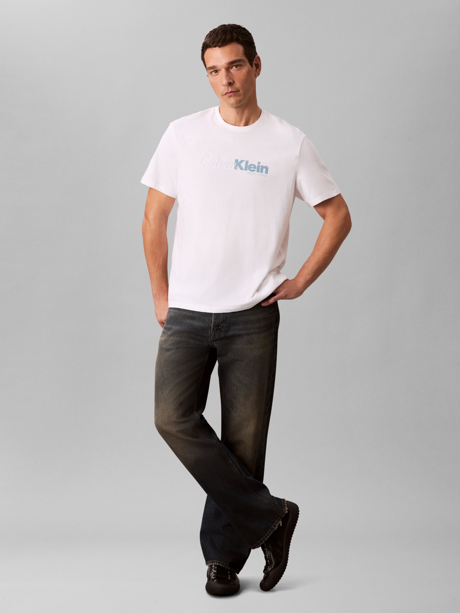 Calvin Klein T-Shirt »SS 20S EU CALVIN CURSIVE GRAPHIC« Mit Rundhalsausschnitt, regular fit