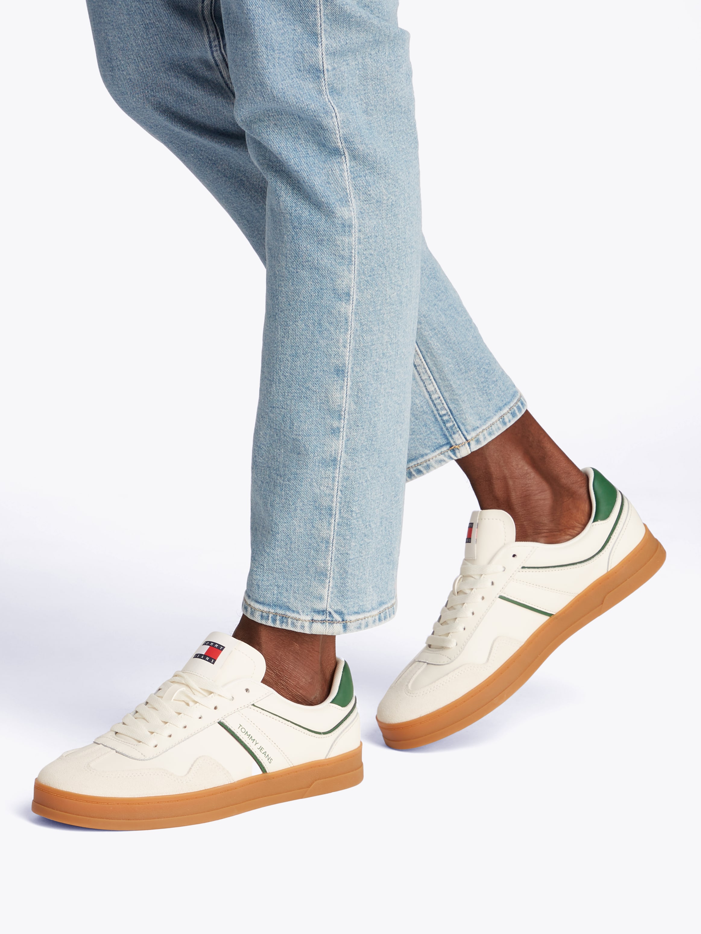Tommy Jeans Sneaker »THE GREENWICH LEATHER«  , Freizeitschuh, Halbschuh, Schnürschuh mit kontrastfarbenen Details