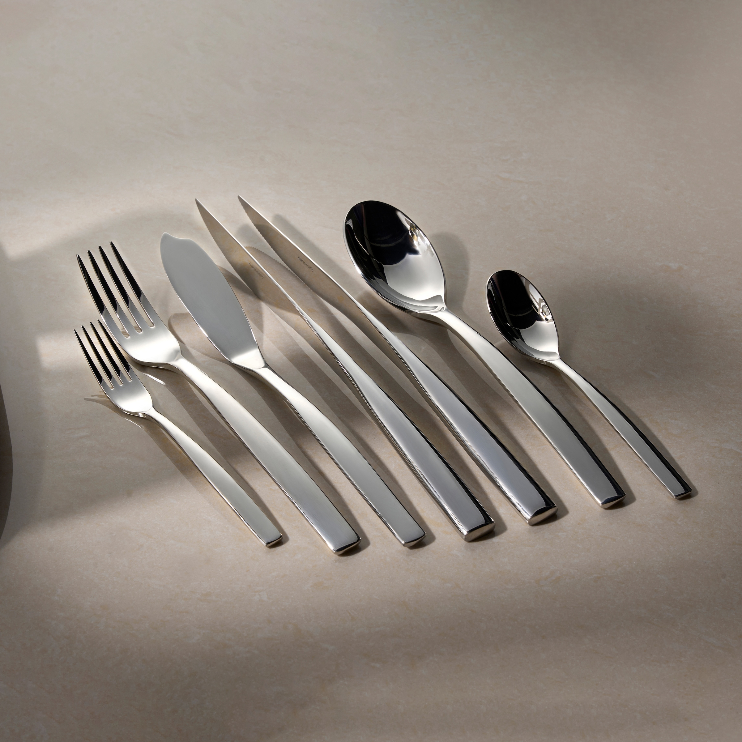Hanseatic Besteck-Set »EXCLUSIVE«, (Set, 42 tlg.), stehendes Design von Ess- und Steakmessern