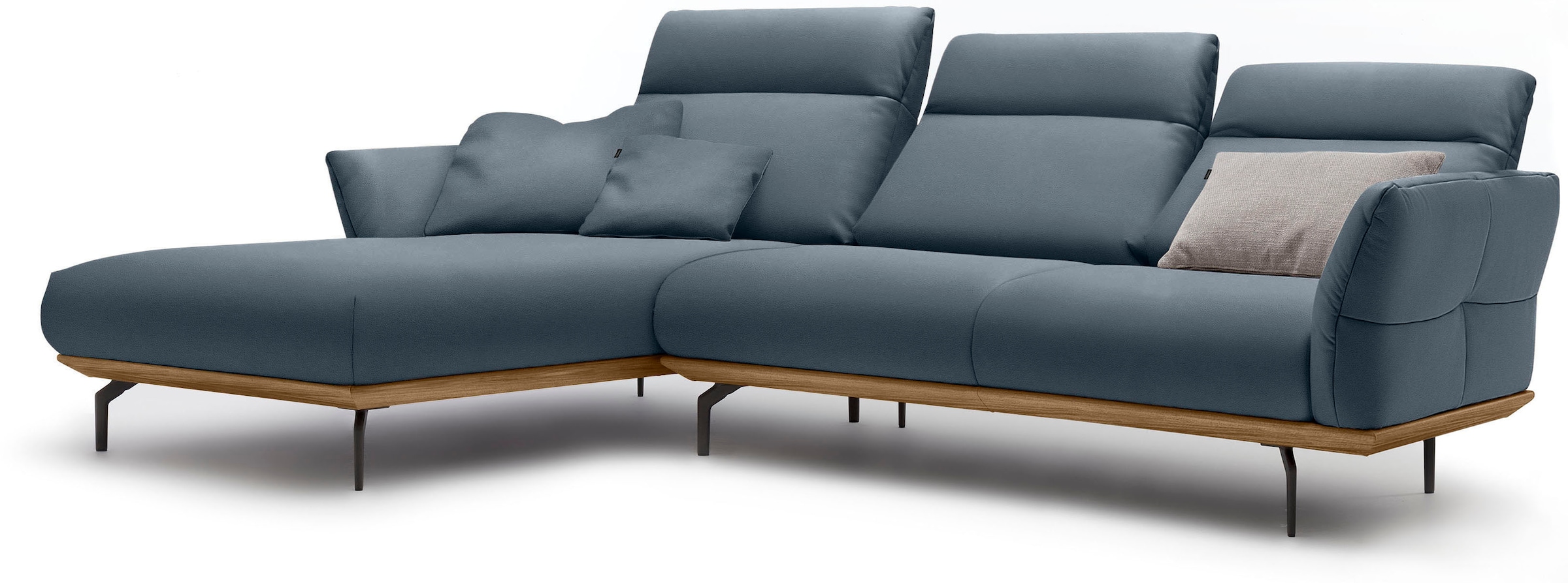 Creation BY ROLF BENZ Ecksofa »CR.460«, Sockel in Nussbaum, Winkelfüße in Umbragrau, Breite 298 cm