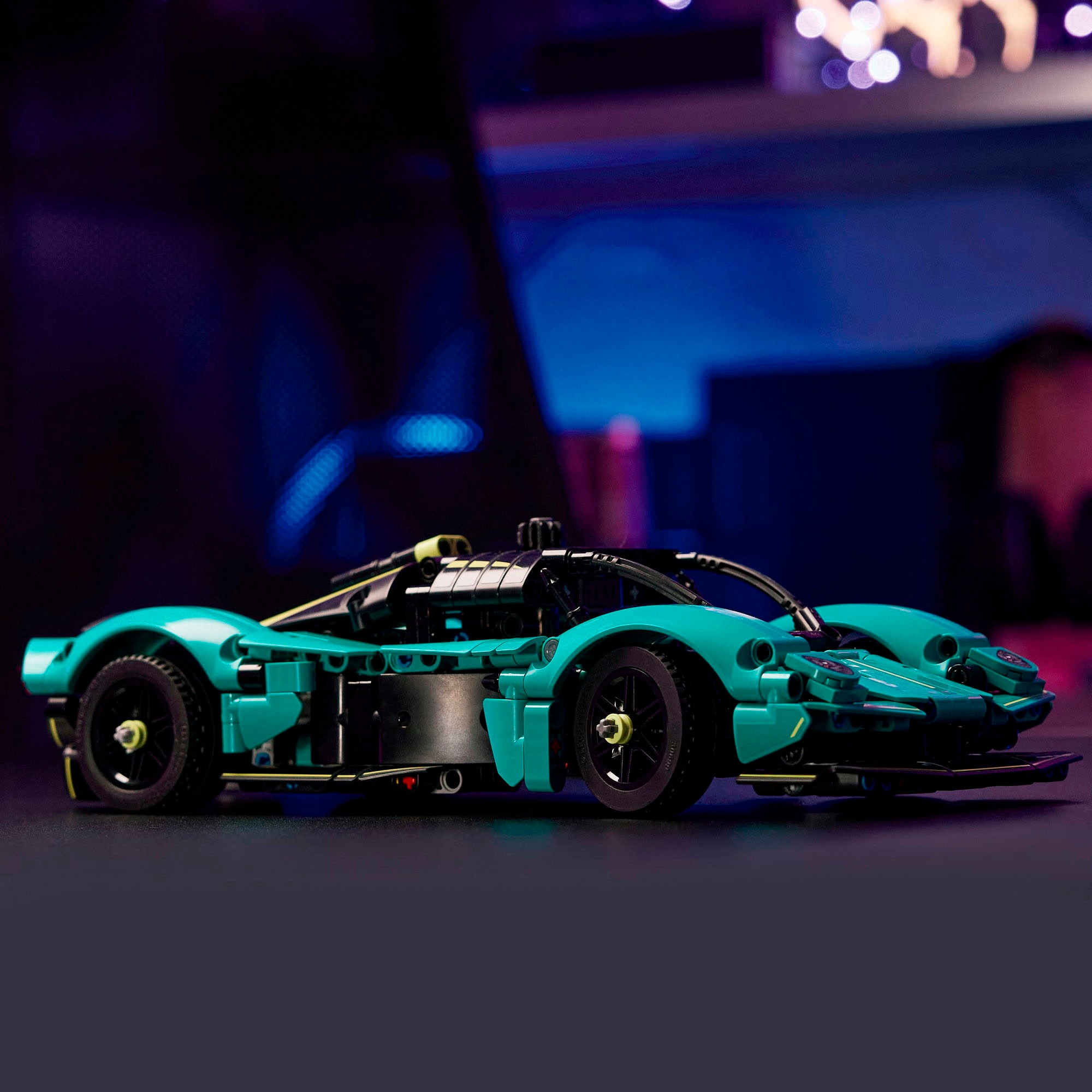 LEGO® Konstruktionsspielsteine »Aston Martin Valkyrie (42208), LEGO Technic«, (707 St.), Made in Europe
