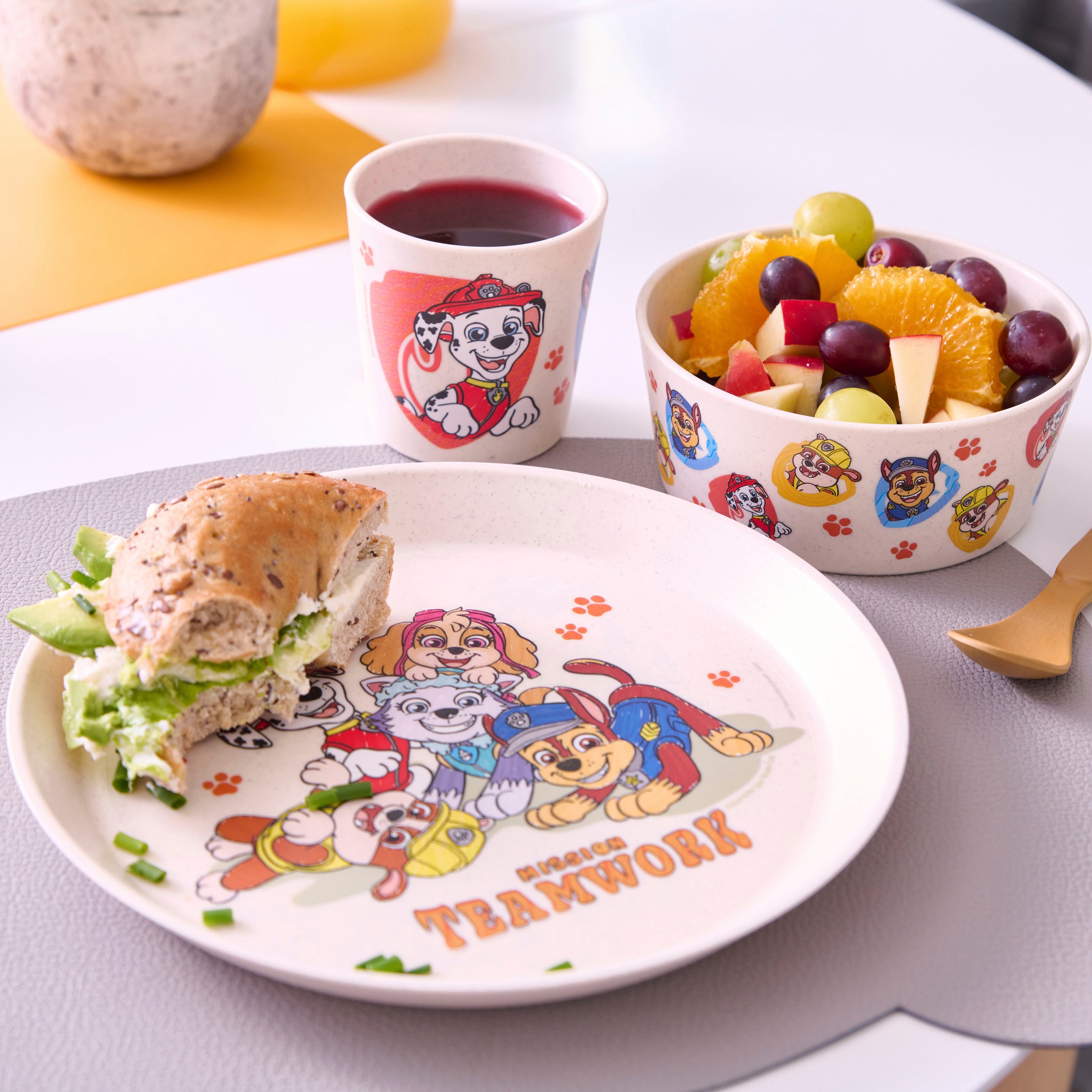 KOZIOL Kindergeschirr-Set »Kleiner Teller + Schale + Becher CONNECT GROW PAW PATROL«, (Set, 3 tlg.), 100% melaminfrei & recycelbar, CO² neutral in Deutschland produziert!