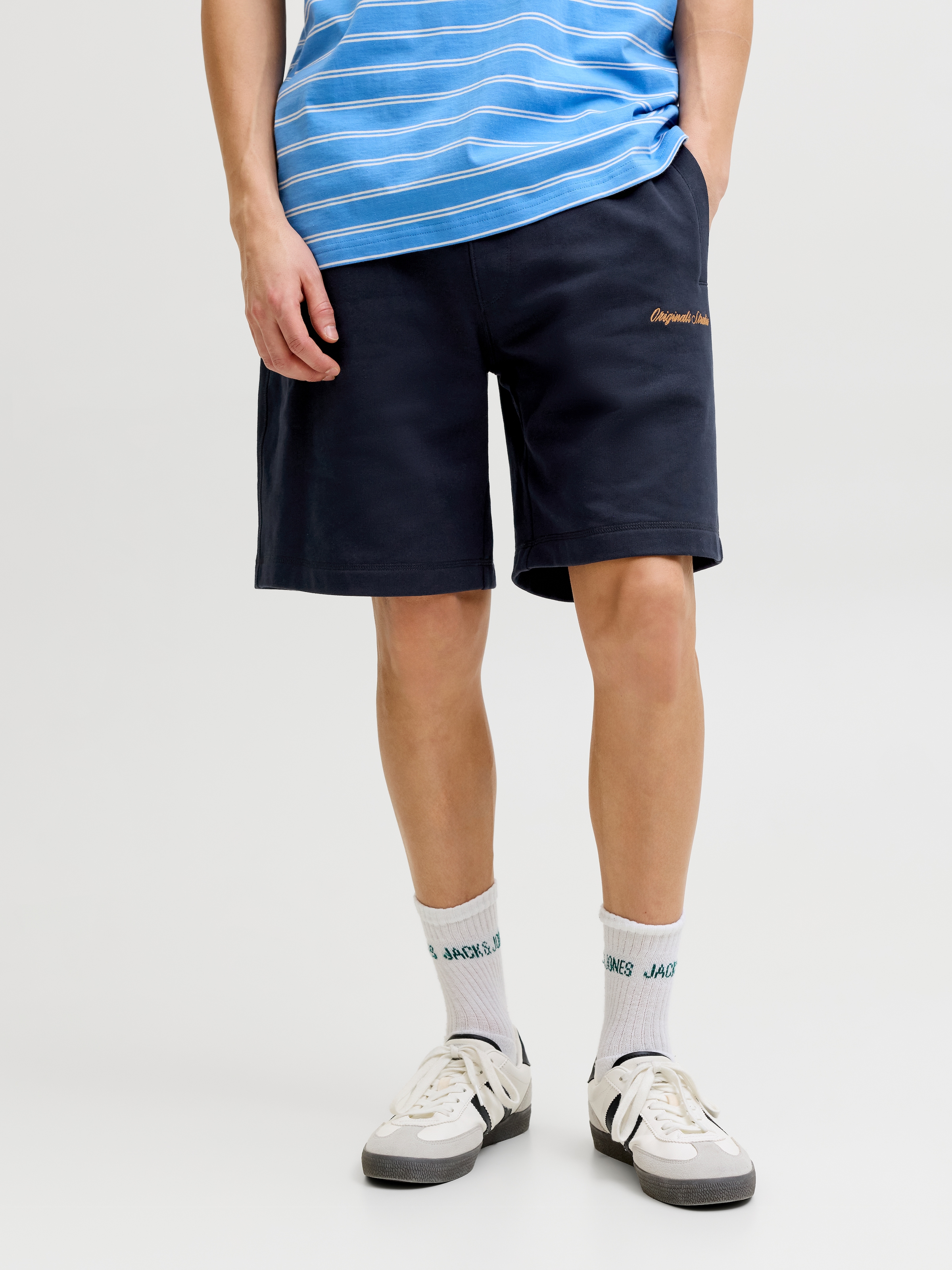 Jack & Jones Sweatshorts »JPSTKARL NORREBRO SWEAT SHORTS REG SN«  Baumwollmischung, relaxed fit