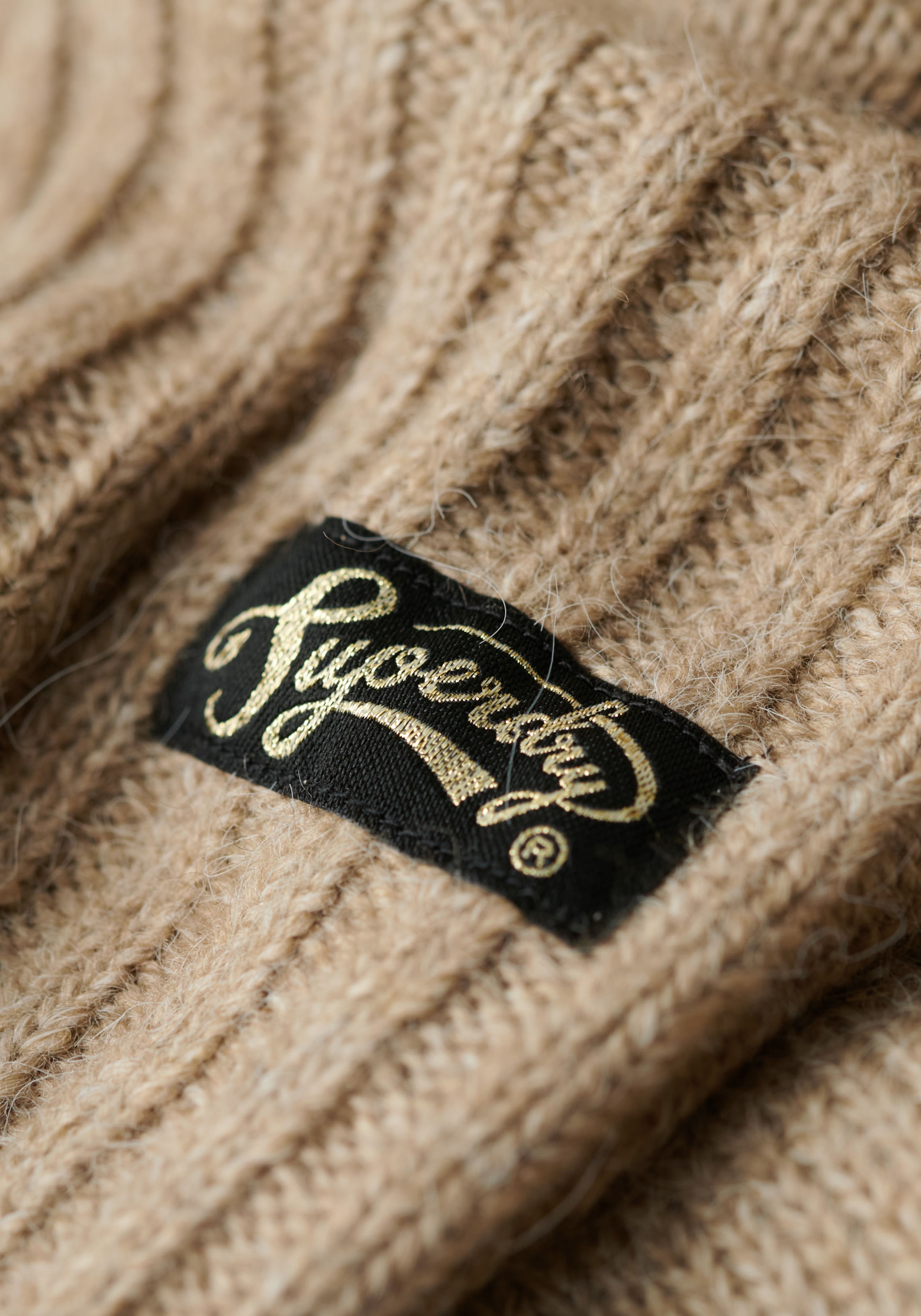 Superdry Strickpullover »ESSENTIAL V NECK JUMPER«