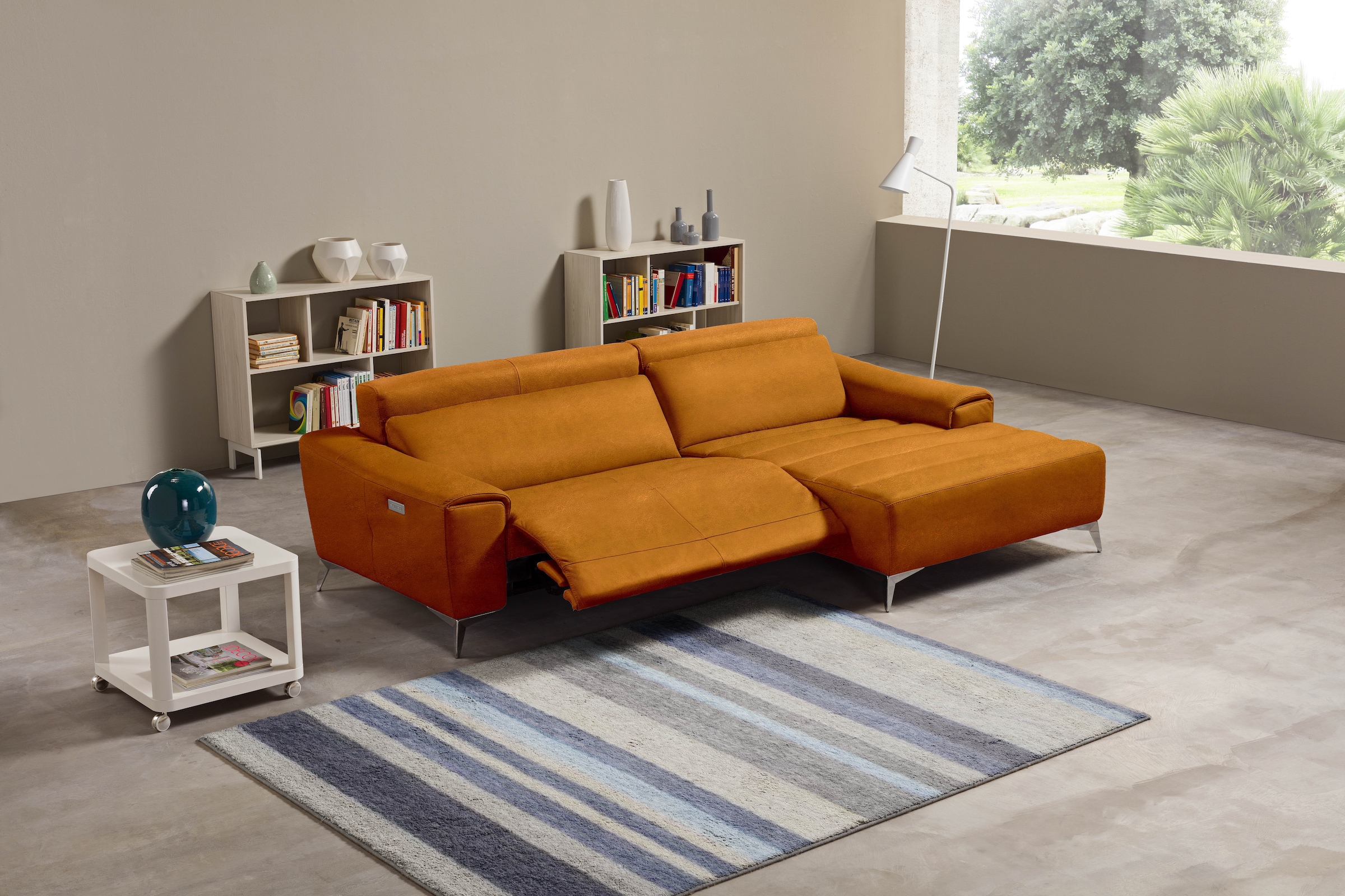 Egoitaliano Ecksofa »Suzette, Designsofa mit hohem Sitzkomfort«, mit Recamiere, inkl. 1 elektronischen Relaxfunktion, L-Form