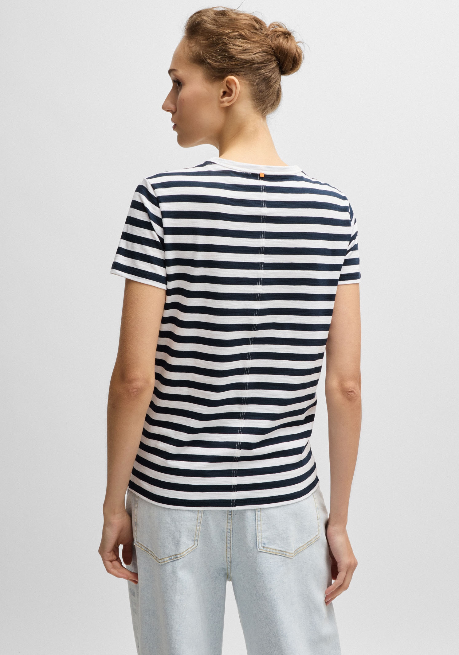 BOSS ORANGE T-Shirt »Esla Striped Premium Damenmode« Premium Damenmode, im gestreiften Design
