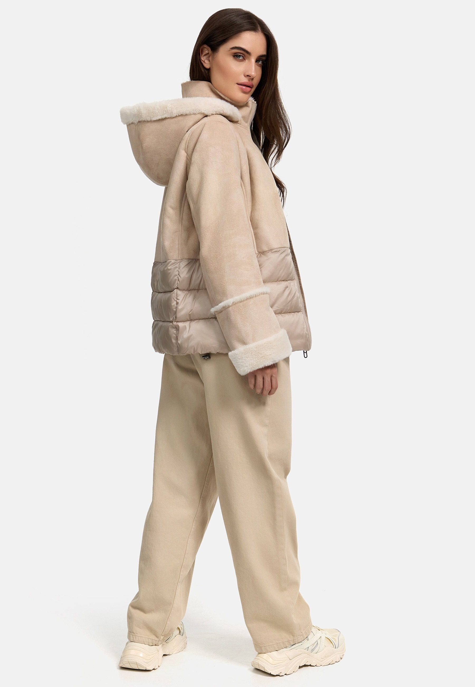 MANISA Kurzjacke, mit Kapuze, mit Teddyfell-Kapuze