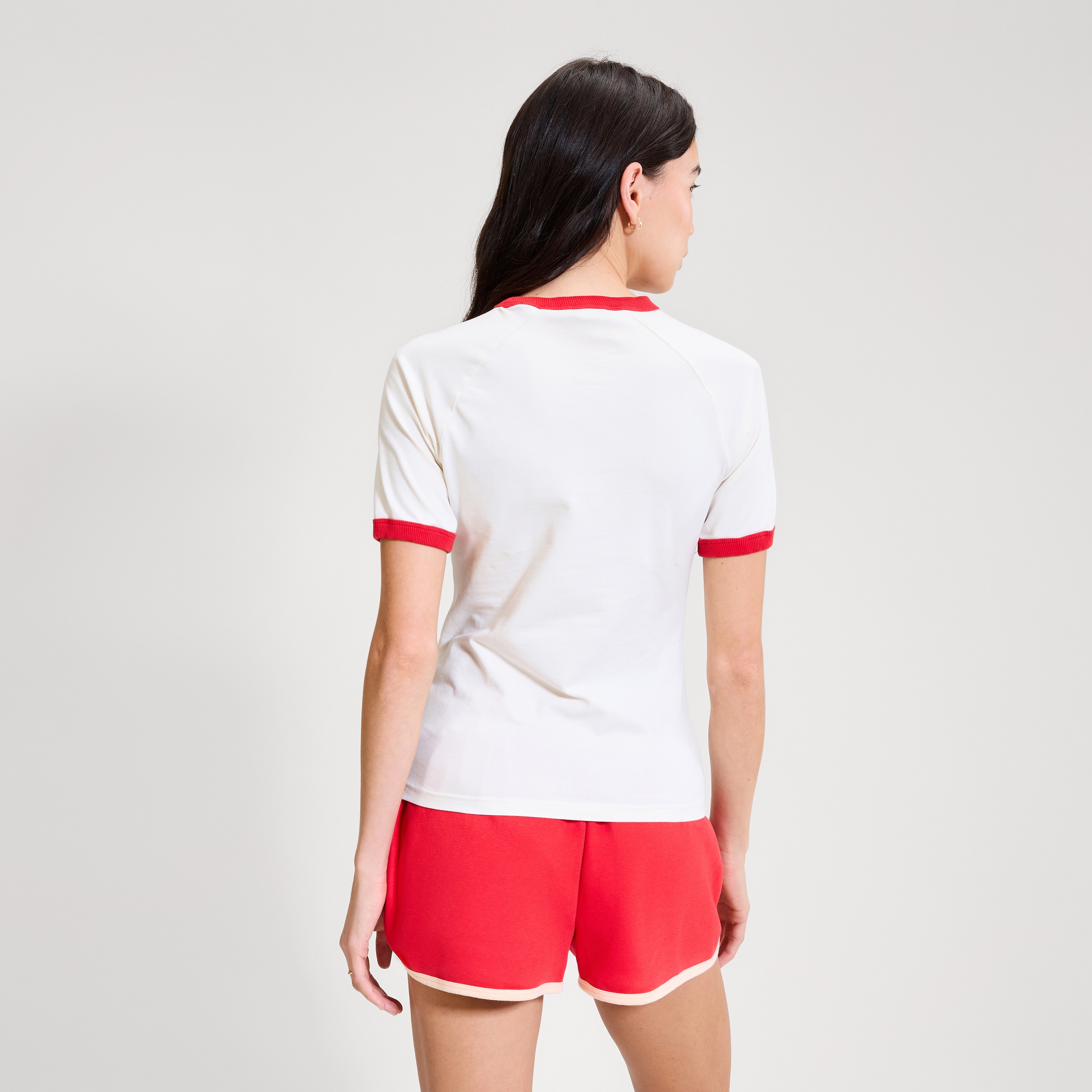 Ellesse T-Shirt »ALBENGA TEE« Kurzarm, mit Rundhalsausschnitt, aus Baumwolle und Elasthan