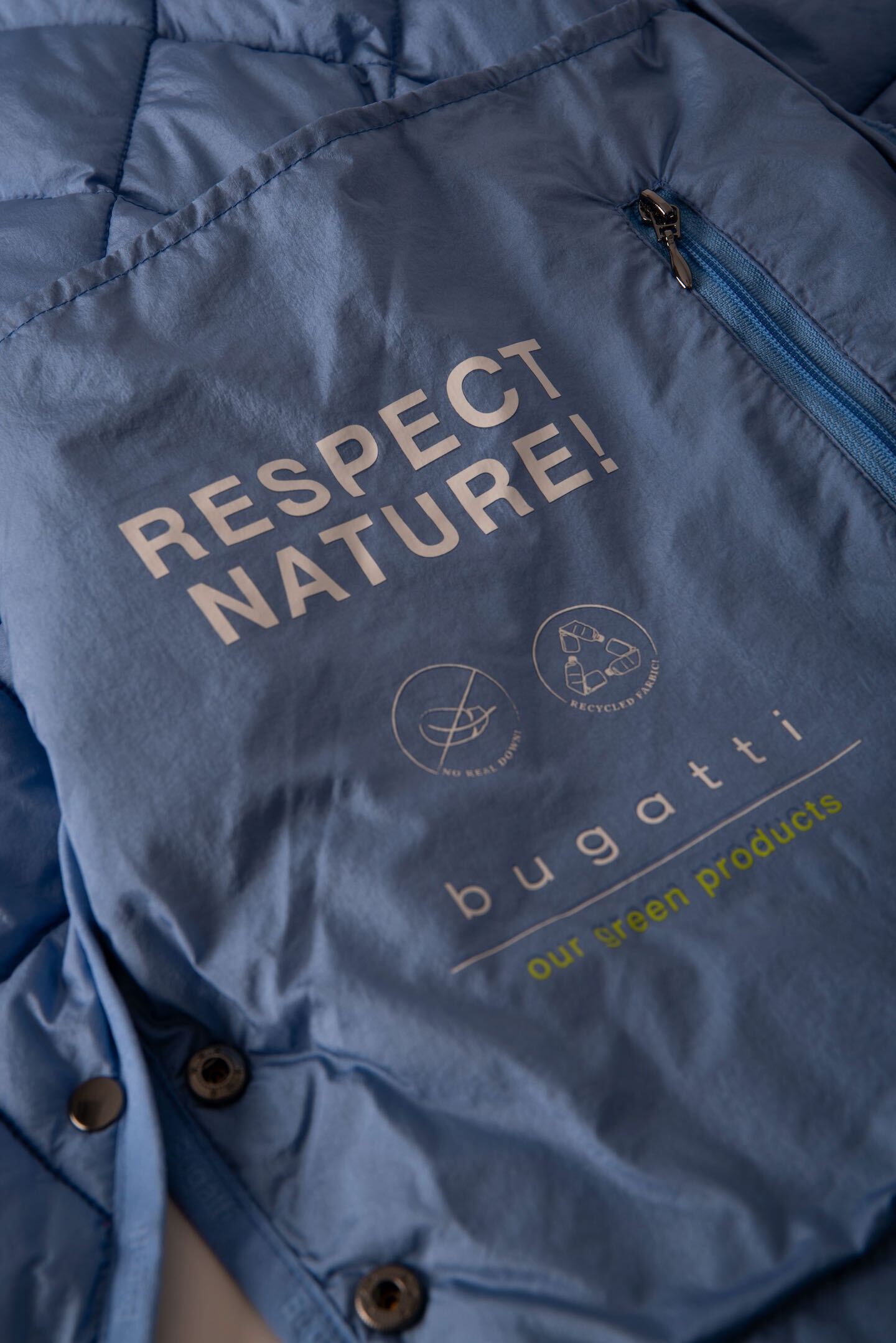 bugatti Steppjacke, mit Kapuze, aus schimmerndem Nylon