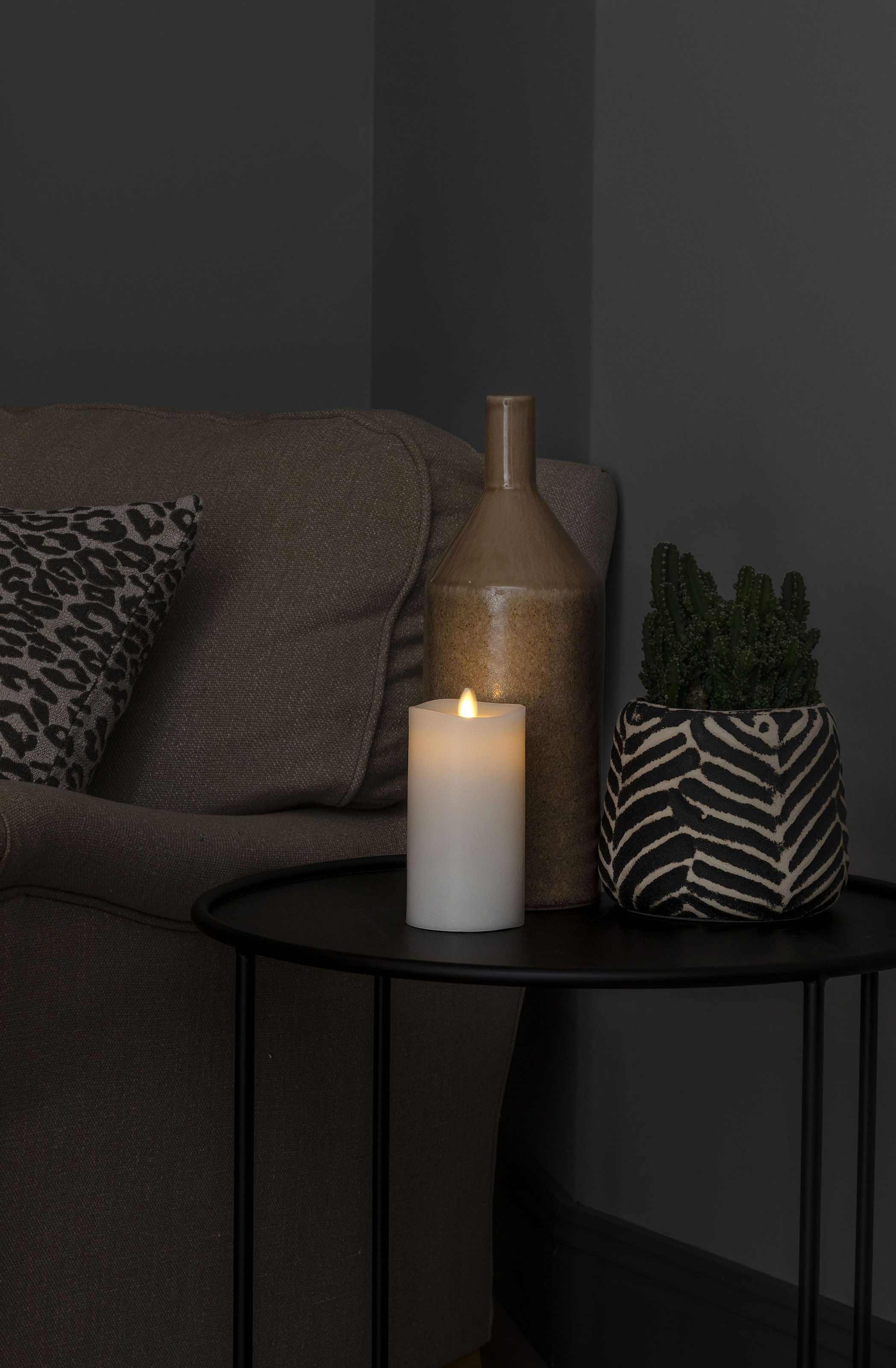 KONSTSMIDE LED-Kerze, LED Echtwachskerze cremeweiß, mit 3D Flamme und geschmolzener Kante kaufen