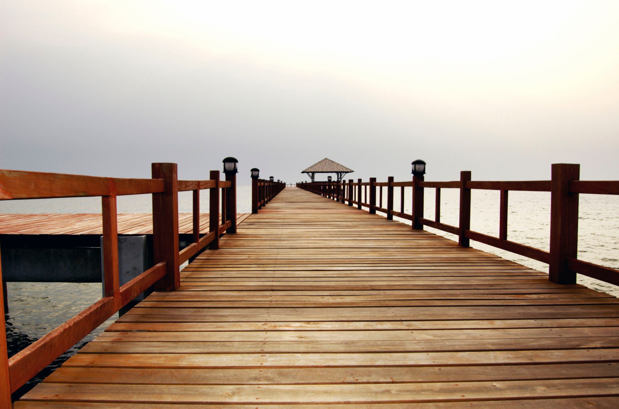 queence Leinwandbild »Bali«, Steg-Spa-Spa Bilder-Brücken-Meer-Meer Bilder-L günstig online kaufen