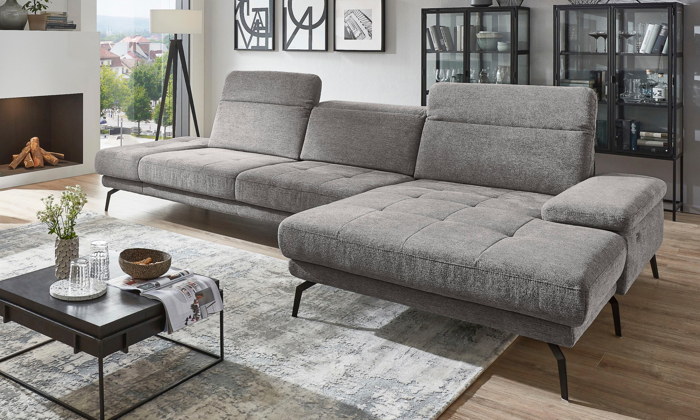 Die PlanBar Ecksofa »MP-IN20126 L-Form mit Federkern-Polsterung« mit Kopfteilverstellung, optional Sitztiefen- & Armteilverstellung