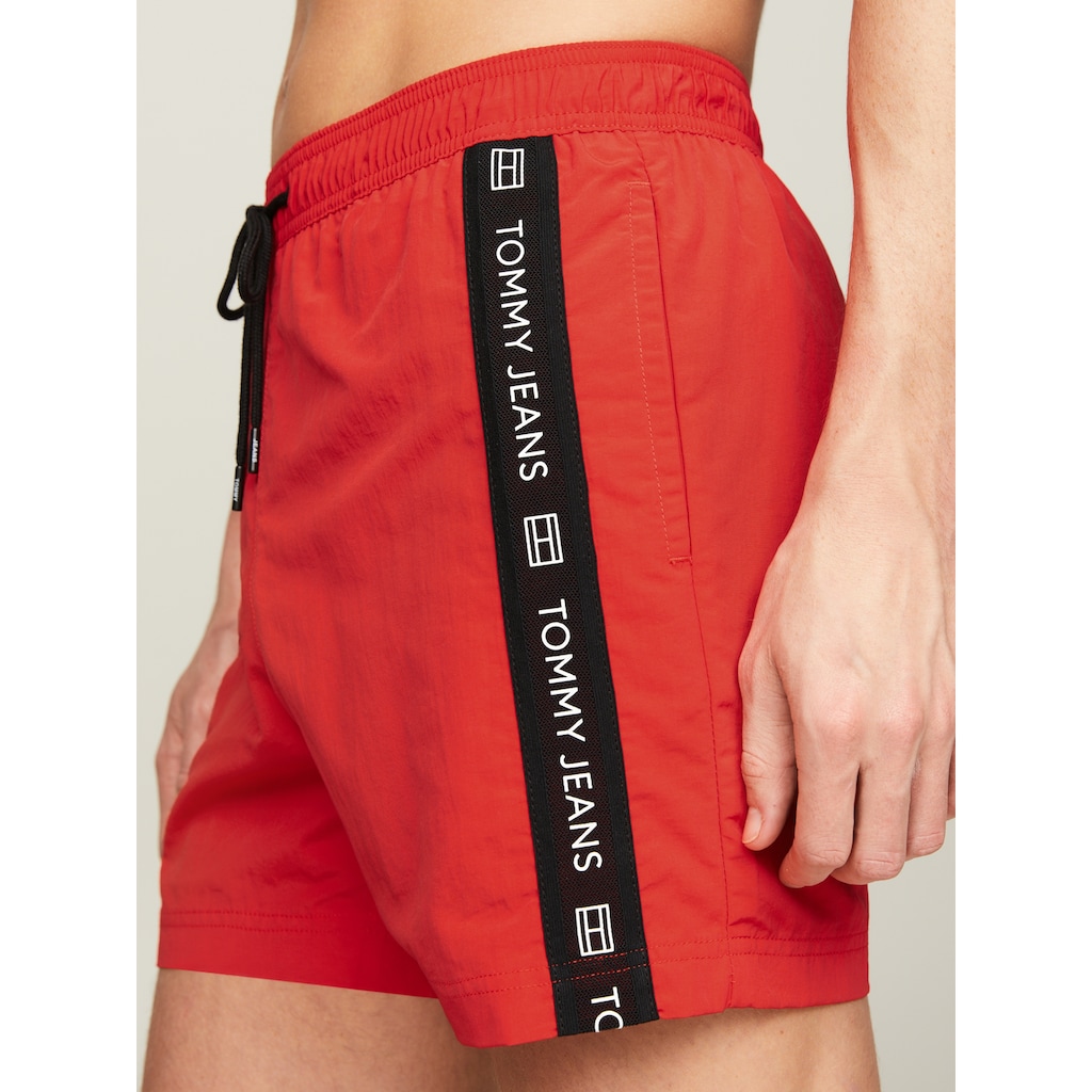 Tommy Hilfiger Swimwear Badeshorts »SF MEDIUM DRAWSTRING SIDE TAPE«, mit Logo-Tapes