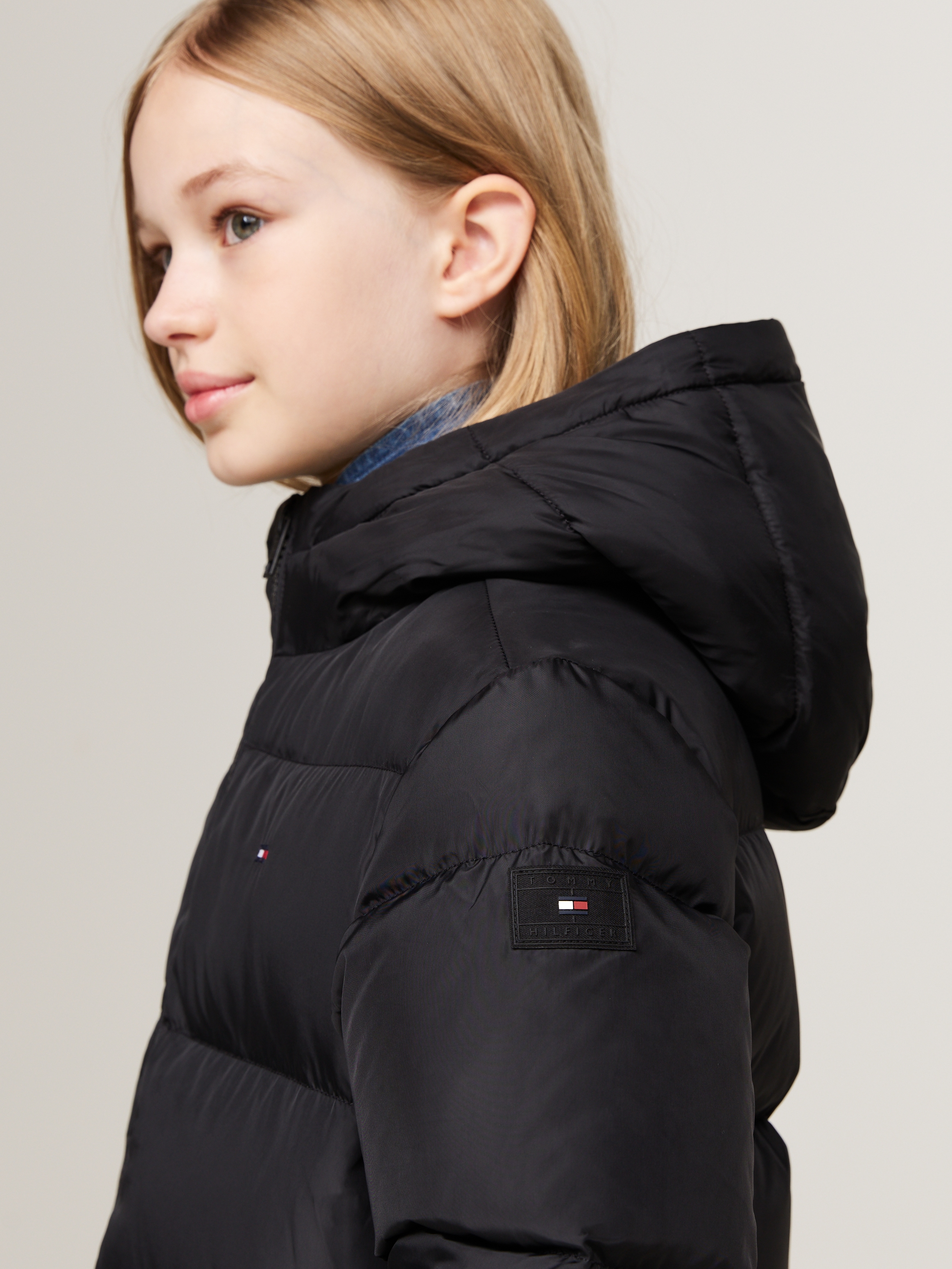 Tommy Hilfiger Steppjacke »LONG WAISTED DOWN JACKET«, mit Kapuze, mit Fellimitat