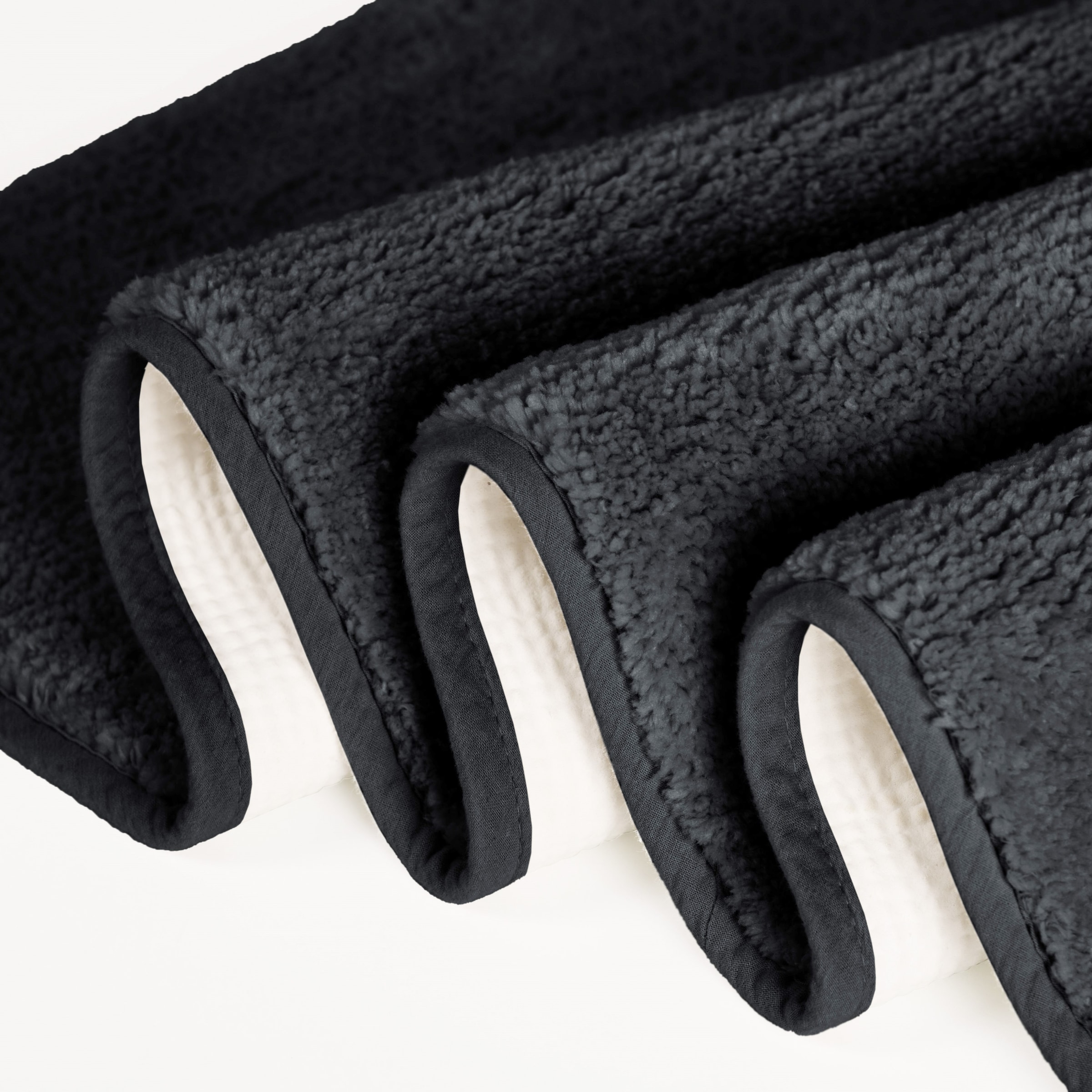 my home Badematte »Vanessa, Badvorleger, Badezimmer Teppich«, rutschhemmend beschichtet, schnell trocknend-fußbodenheizungsgeeignet-strapazierfähig, Badteppich, weiche Haptik, unifarben
