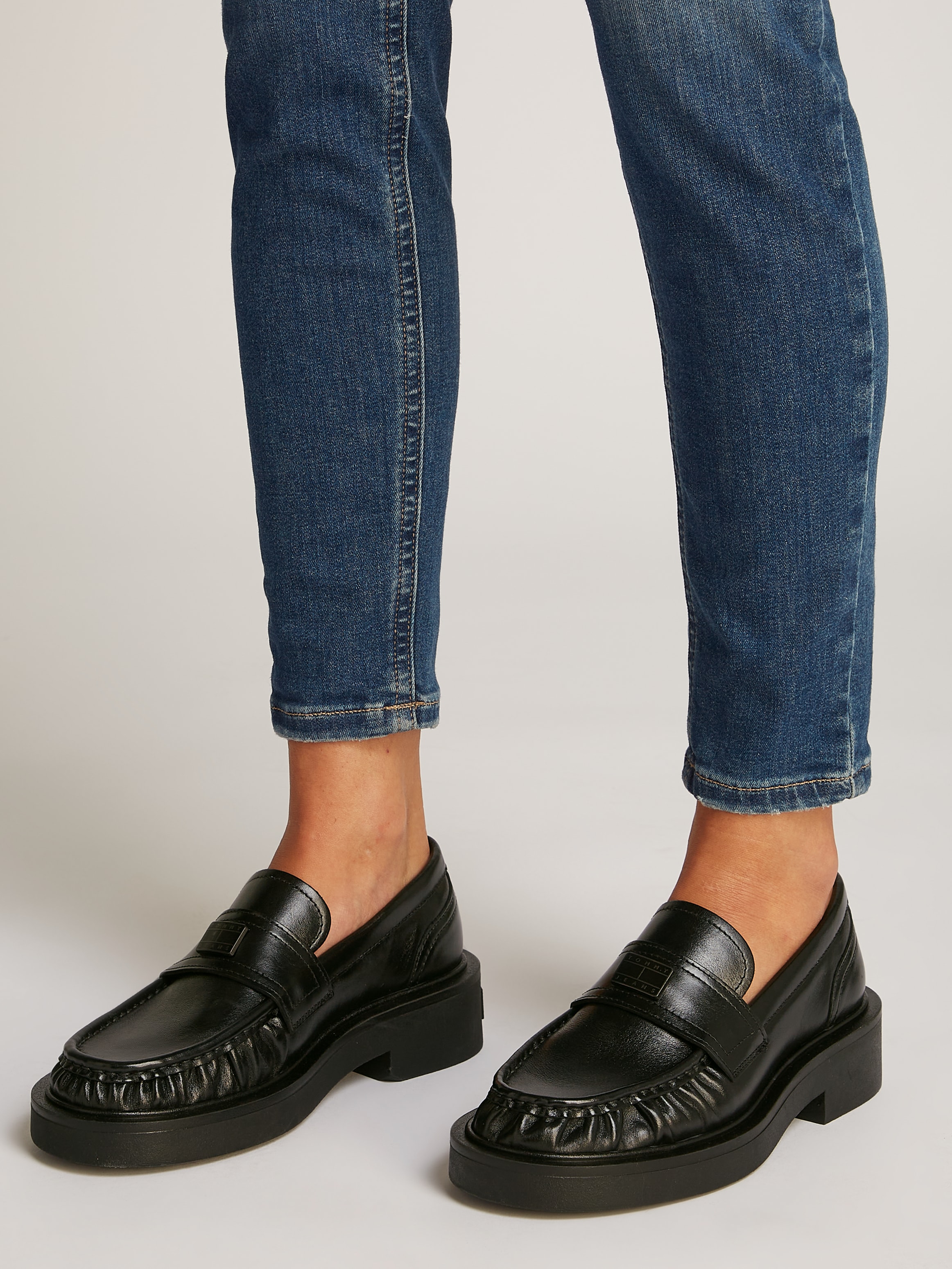 Tommy Jeans Loafer »TJW ORIGIN LOAFER«, Slipper, Halbschuh, Schlupfschuh, Businessschuh mit Zierriegel