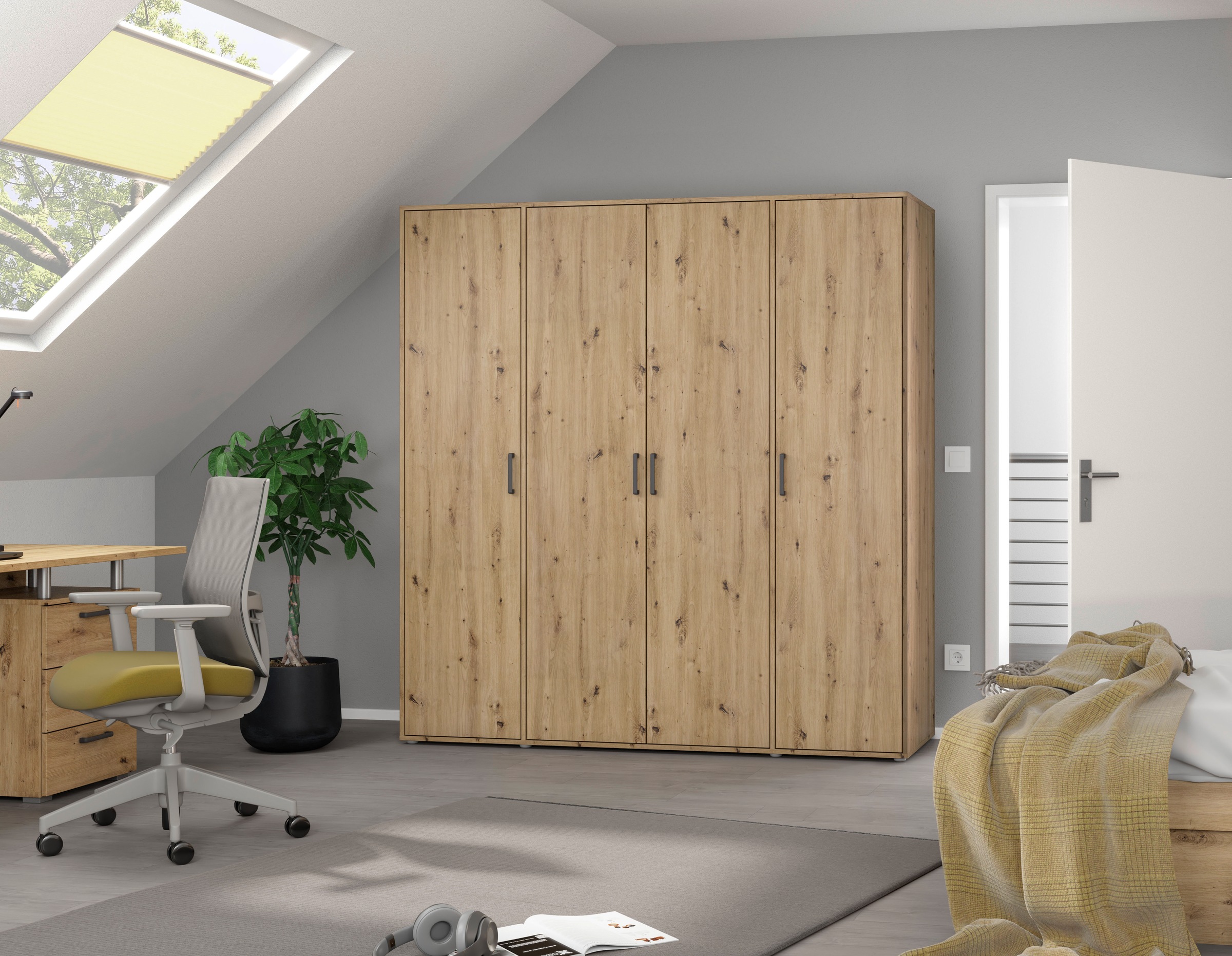 rauch Kleiderschrank »VOYAGER Otto´s Choice Garderobe Wäscheschrank TOPSELLER Schlafzimmer«, (in 3 verschiedenen Ausstattungen BASIC/CLASSIC/PREMIUM), Schrank mit modernen Griffen in viel Stauraum MADE IN GERMANY