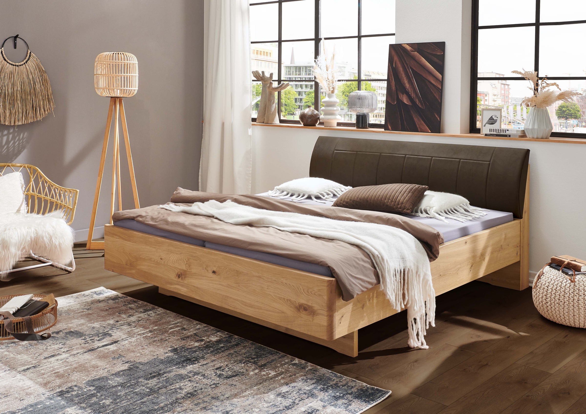 WIEMANN Holzbett »Cardiff, Bettgestell, Bettrahmen, teilmassiv, mit Polsterkopfteil«, (Belastbarkeit 110/220 Kg, 4-fache höhenverstellbar, MADE IN GERMANY), Fußteil aus Massivholz, verschiedene Größen